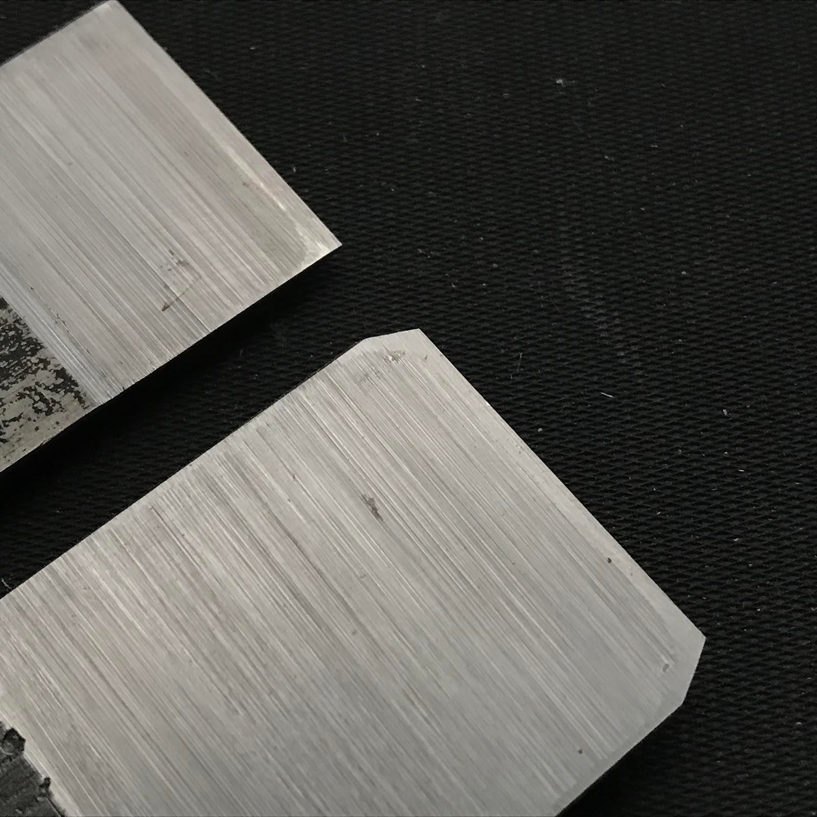 Yoshitaka Chamfer Plane 45° with blue steel. / 義隆 自由角面取鉋 30mm