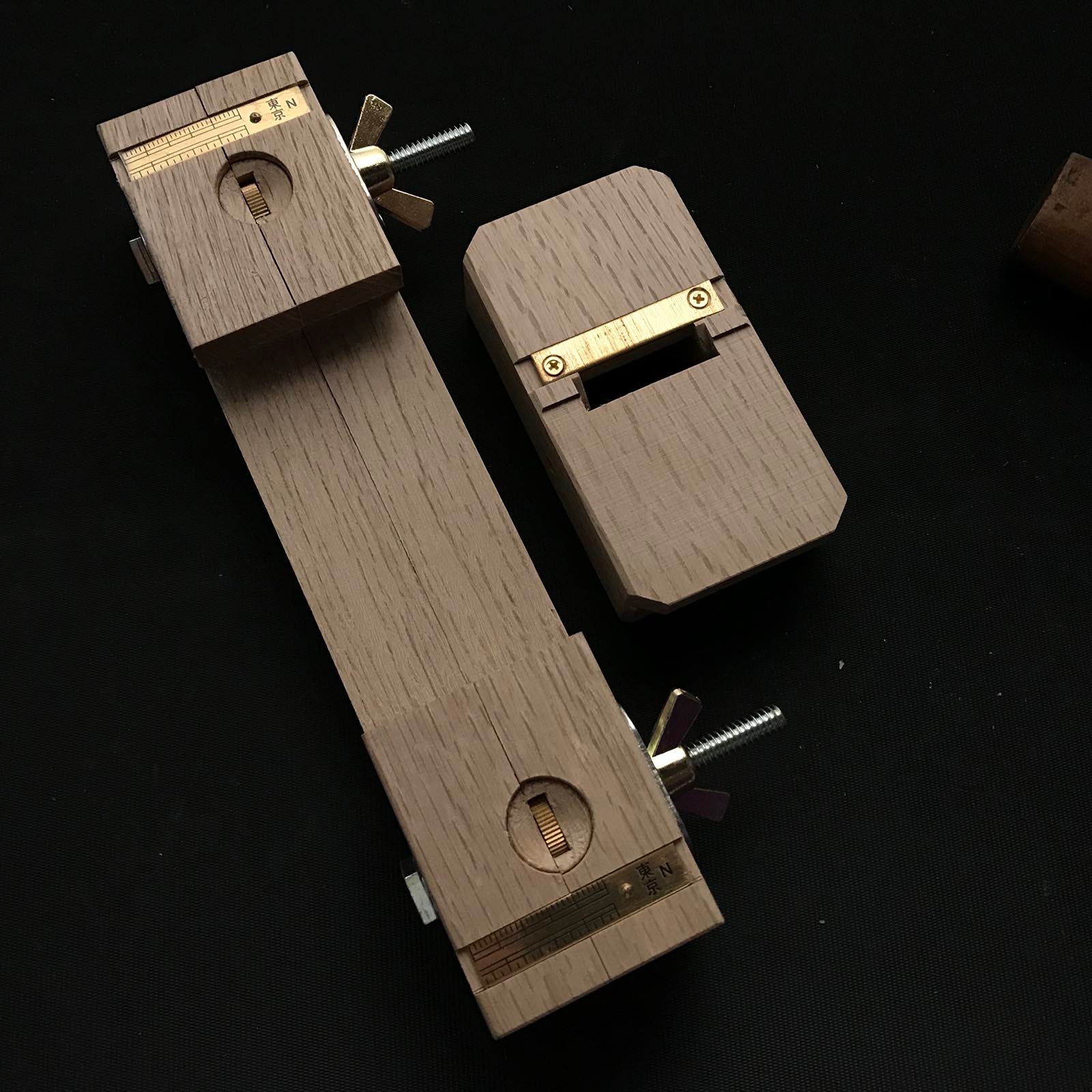 Yoshitaka Chamfer Plane 45° with blue steel. / 義隆 自由角面取鉋 30mm