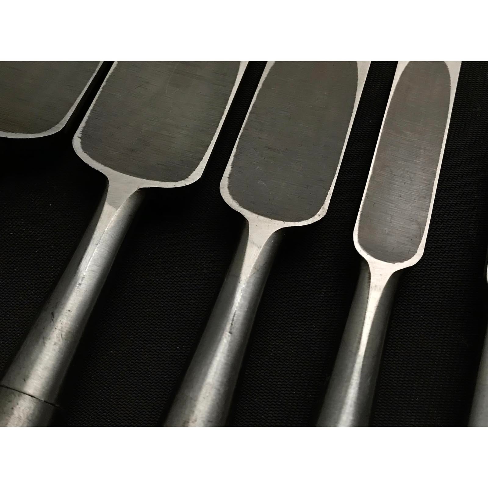 旧蔵 秀政 卓上ノミセット 龍彫り 掘り出し物 秀正 追入6本組鑿 紫檀柄 おいれのみ