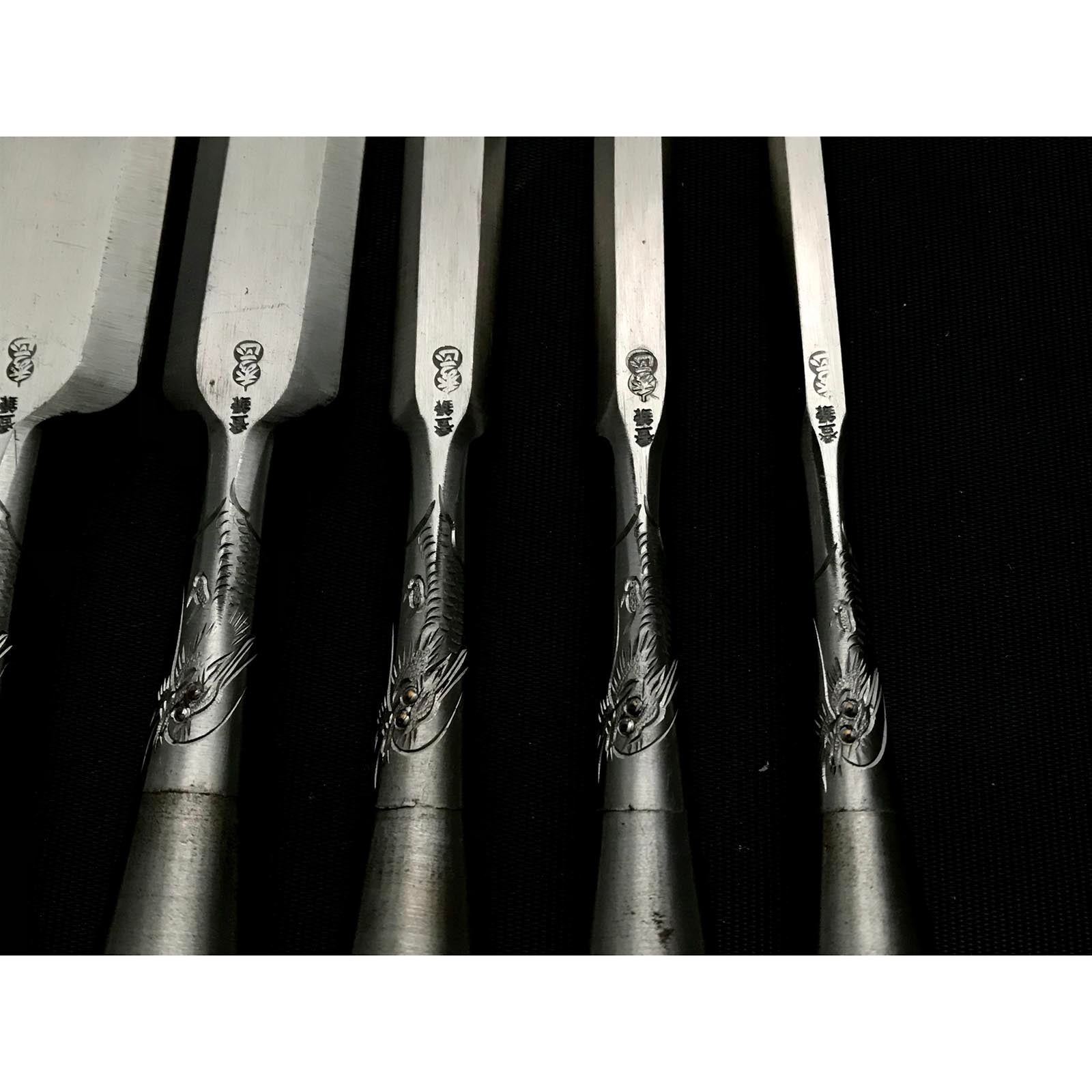 旧蔵 秀政 卓上ノミセット 龍彫り 掘り出し物 秀正 追入6本組鑿 紫檀柄 おいれのみ