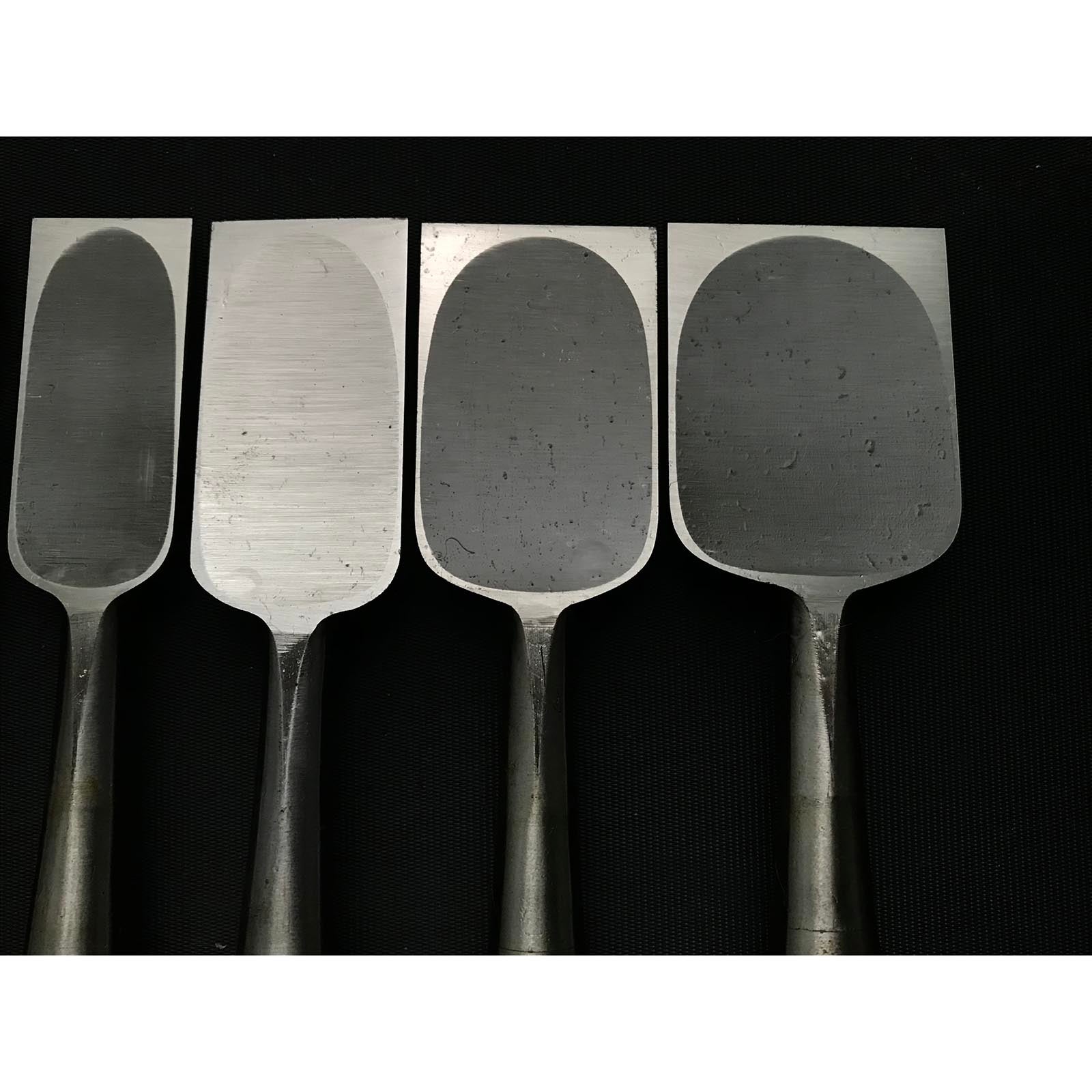 旧蔵 秀政 卓上ノミセット 龍彫り 掘り出し物 秀正 追入組鑿 黒檀柄 おいれのみ