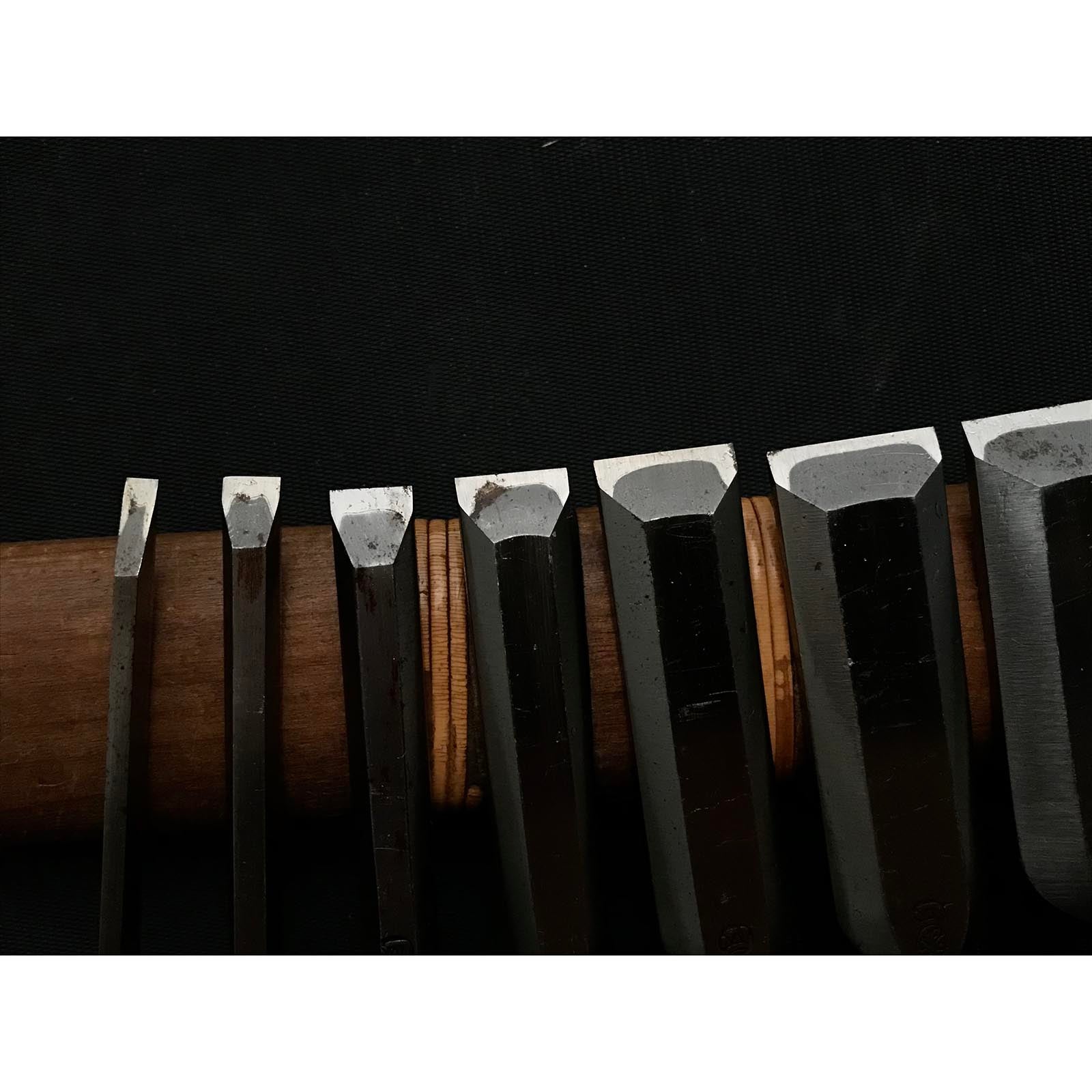 旧蔵 秀政 卓上ノミセット 龍彫り 掘り出し物 秀正 追入組鑿 黒檀柄 おいれのみ