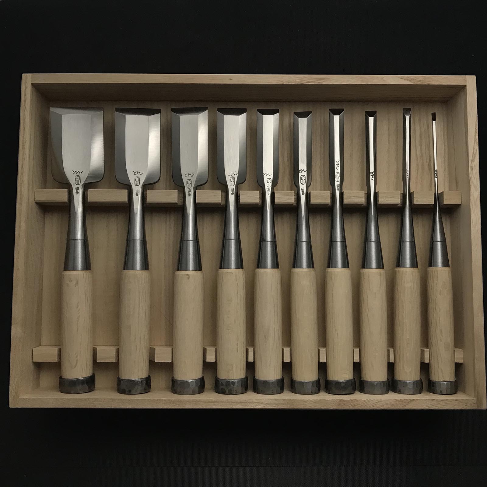 助丸 四代ハイス鋼ベンチノミセット 碓氷淑郎 四代助丸 碓氷淑郎 ハイス鋼追入組鑿 三つ裏おいれのみ