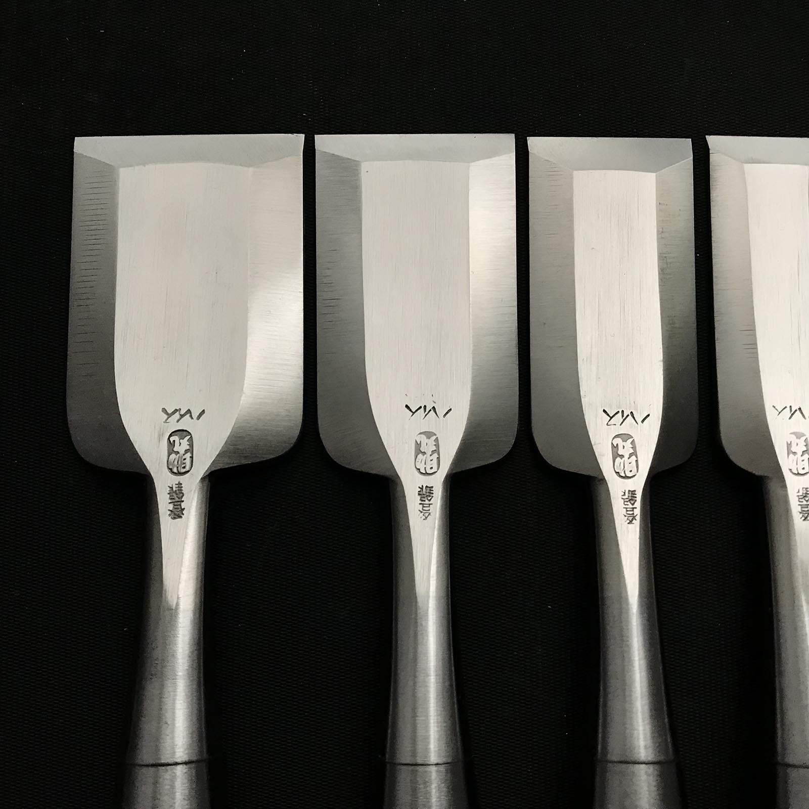 助丸 四代目ハイス鋼ベンチノミセット 四代助丸 碓氷淑郎 ハイス鋼追入組鑿 おいれのみ