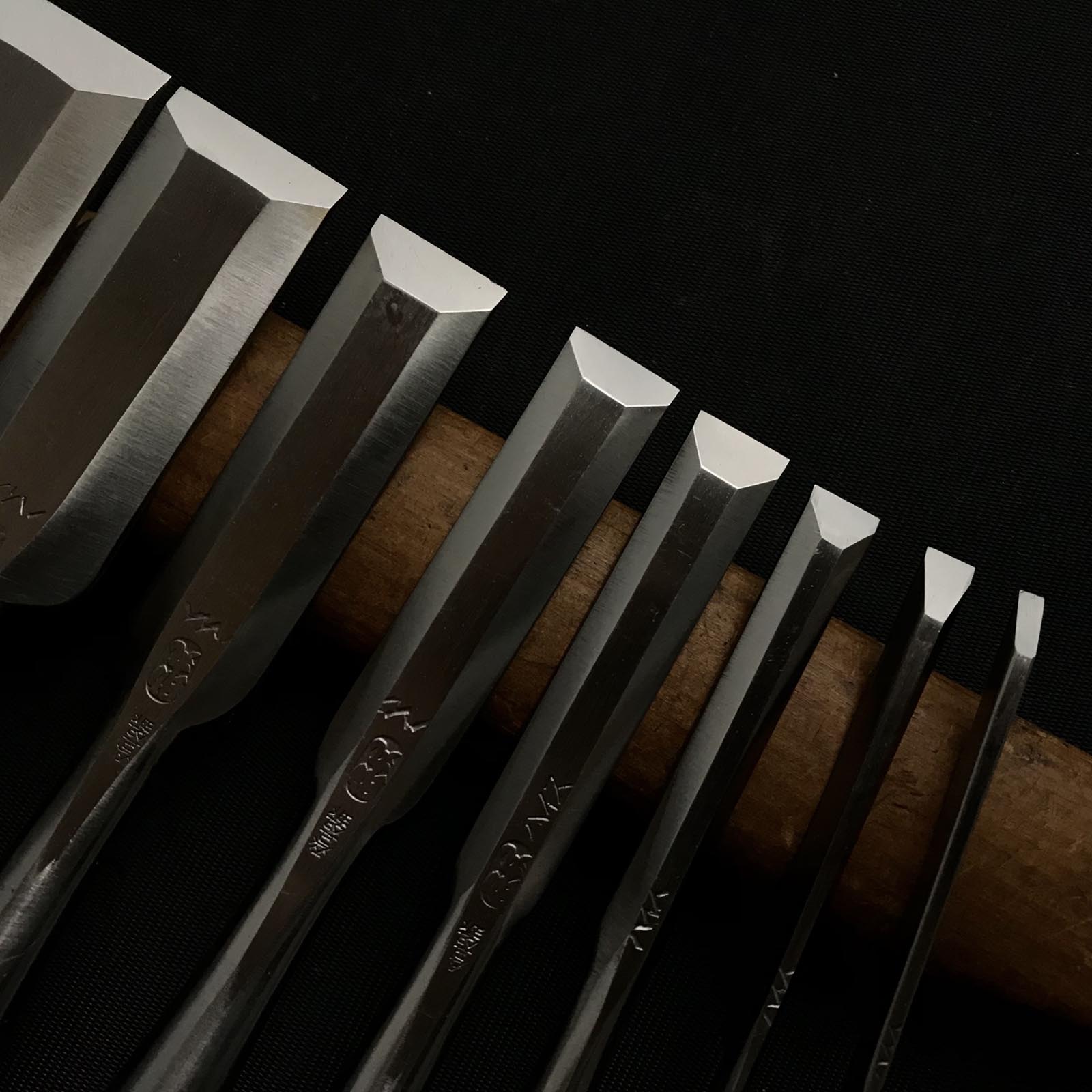 助丸 四代目ハイス鋼ベンチノミセット 四代助丸 碓氷淑郎 ハイス鋼追入組鑿 おいれのみ