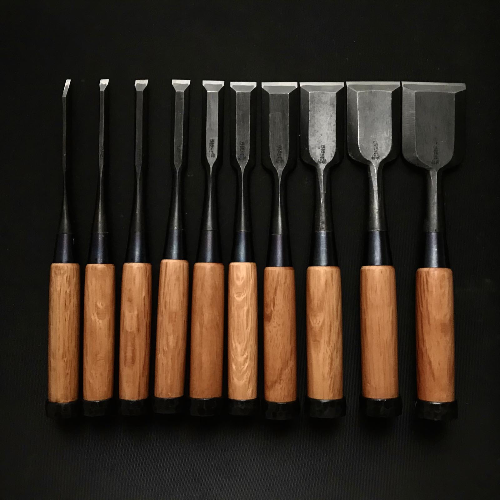 Kikuhiromaru Bench chisels set with White steel (Oirenomi)  菊弘丸 追入組鑿