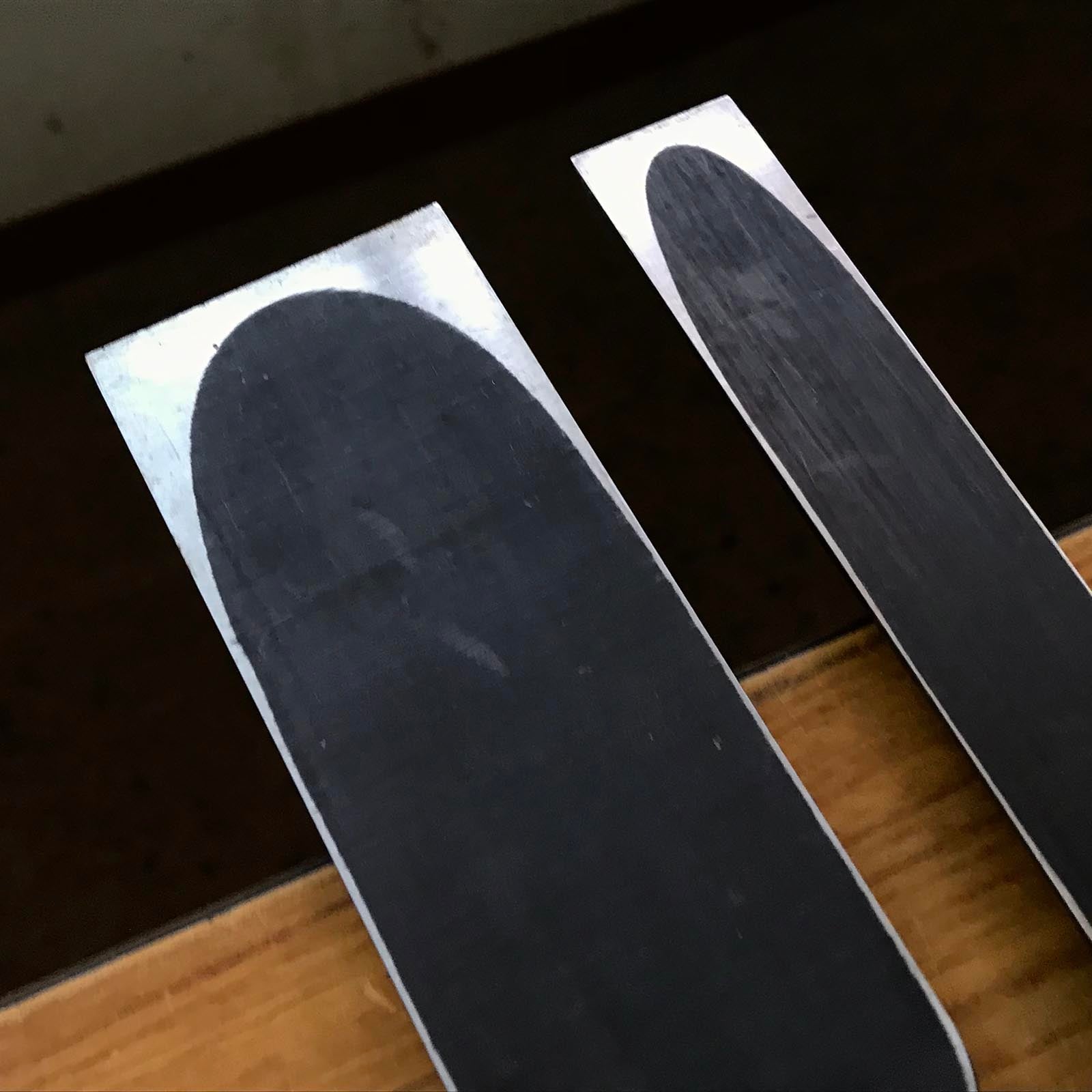 旧蔵 謙信鑿セット(大月のみ・本月のみ) 掘り出し物 謙信 本突き組鑿 48mm 24mm