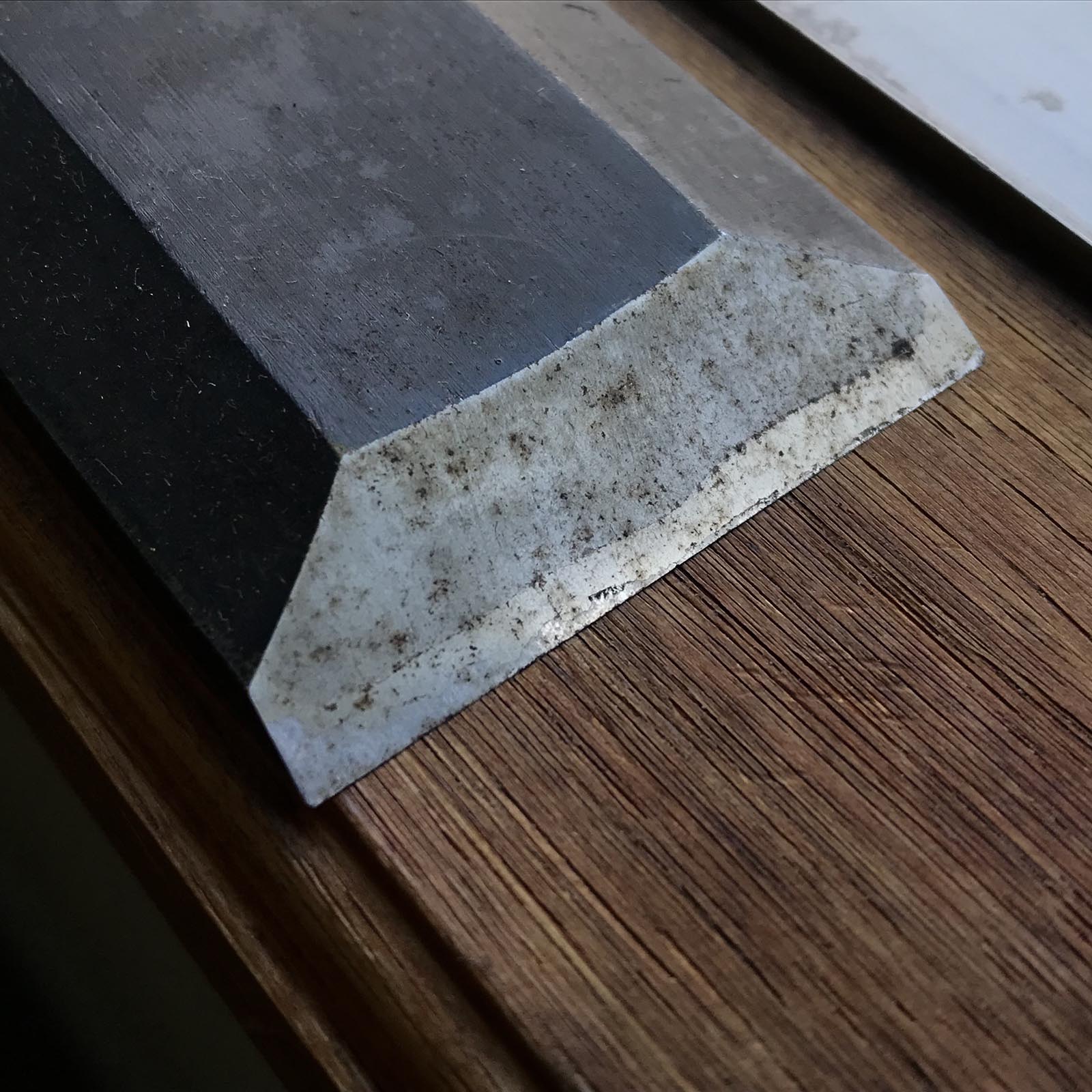 Old stock Kenshin Slick Chisels set (Ootsuki-nomi, Hontsuki-Nomi) 掘出し物 謙信 本突き組鑿 48mm 24mm