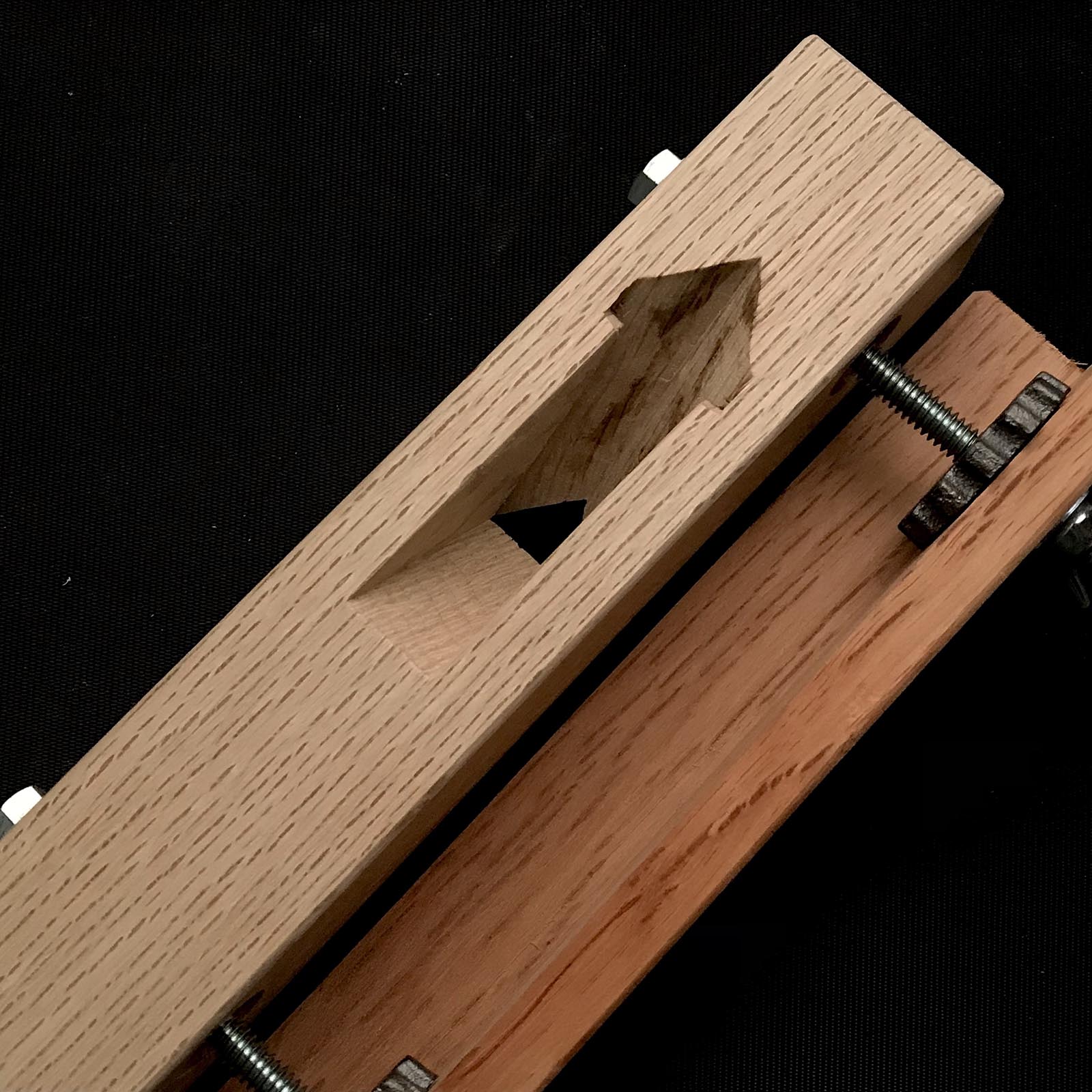 Ha Kanna Kumiko Kanna with white steel by Muneaki 葉鉋 組子用 麻の葉鉋 30° 猪本台 宗秋刃