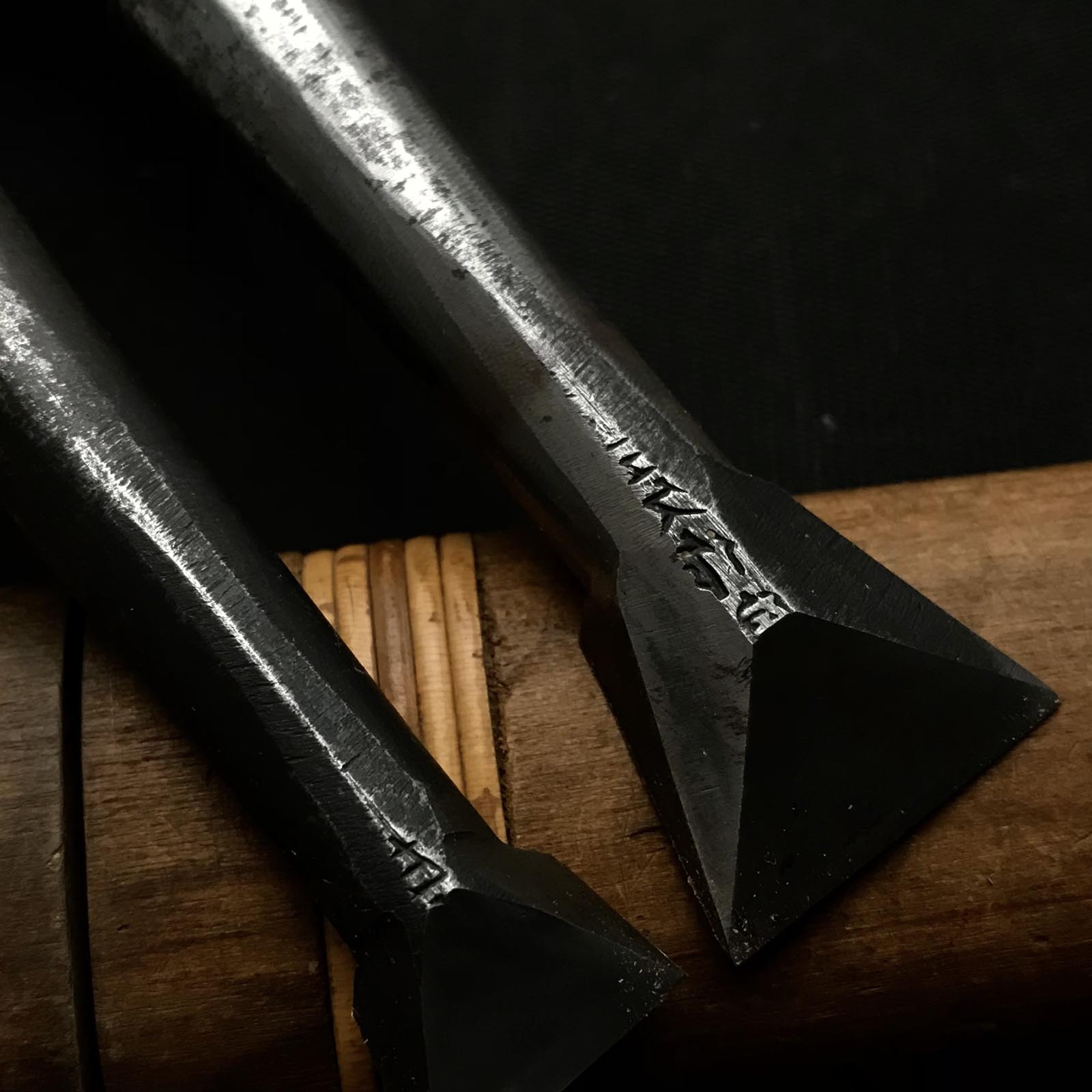 左久作 二代目左久作鑿セット 特注 バチ鑿 2本セット 鞘付