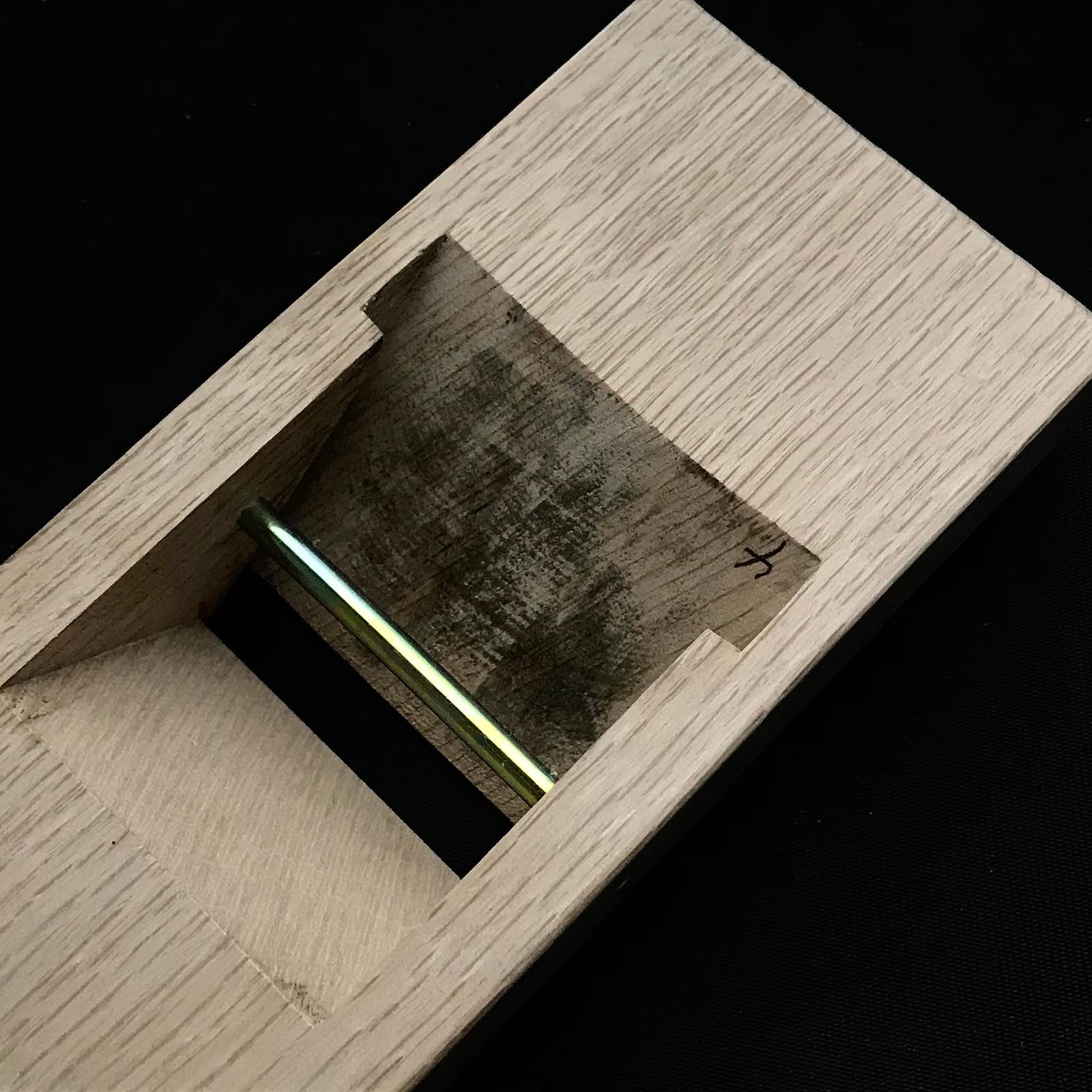 Shipping free!!! Ready to use!!  Kisaku Smoothing Plane(Kanna) by Seisuke Mizuno 
送料無料  初心者におすすめ 直ぐ使い  水野清介作 キ作 仕上げ鉋 寸六 65mm