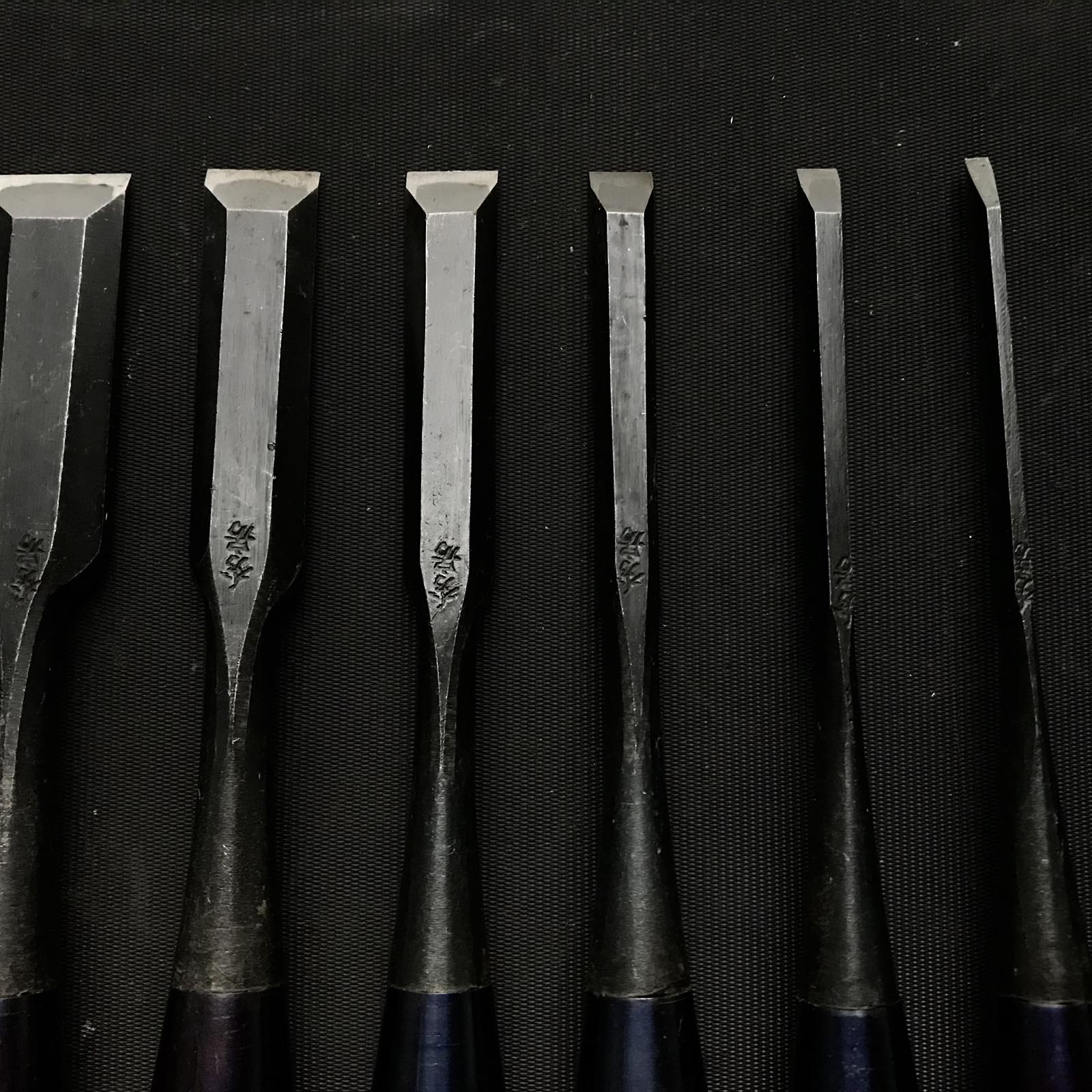 旧型 秀房 2号 初心者用 卓上ノミセット 掘り出し物 秀房 追入10本組鑿 おいれのみ