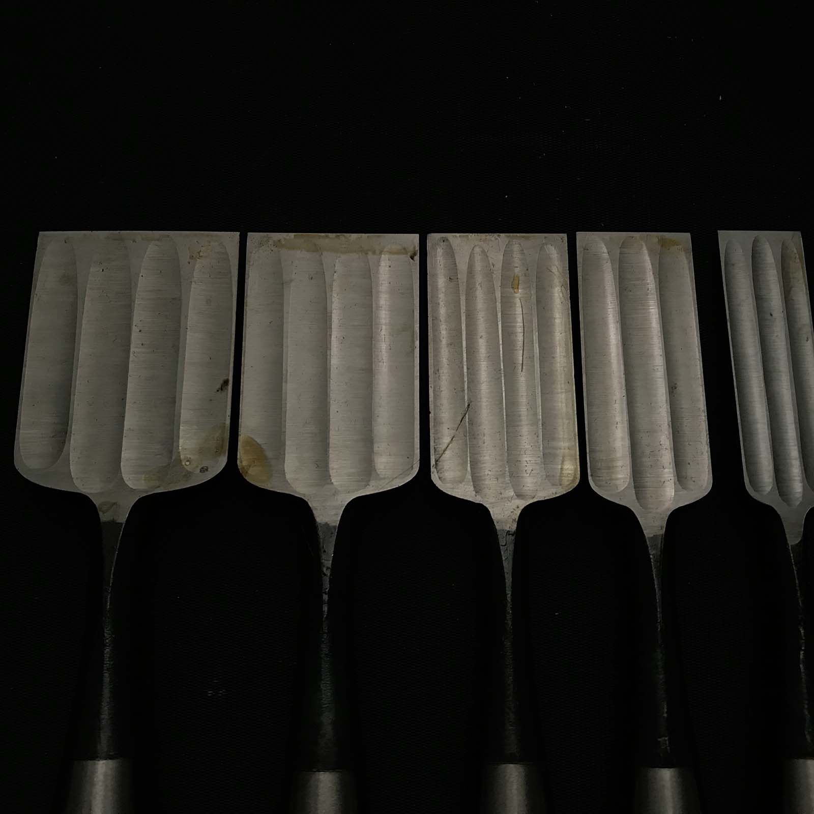 Korehide Bench chisels set with Quadruple Ura 是秀 追入10本組鑿 四つ裏 Oiirenomi