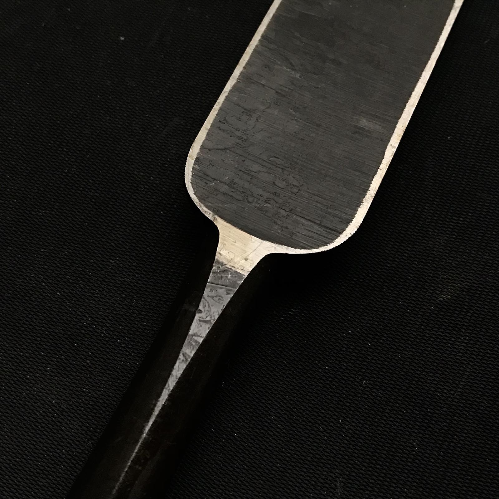 Old stock Yoshihide Slick Chisels (Anayanomi) with white steel 掘出し物 義輝 穴屋鑿 30mm