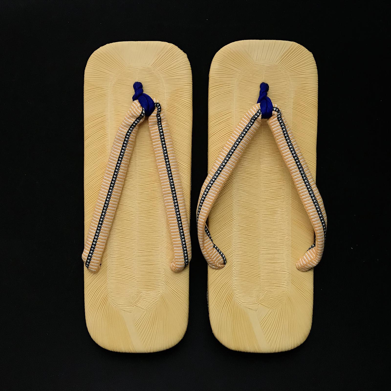 Traditional Japanese Carpenter's Vinyl Sandals ビニール草履 | Hand-made 手作り