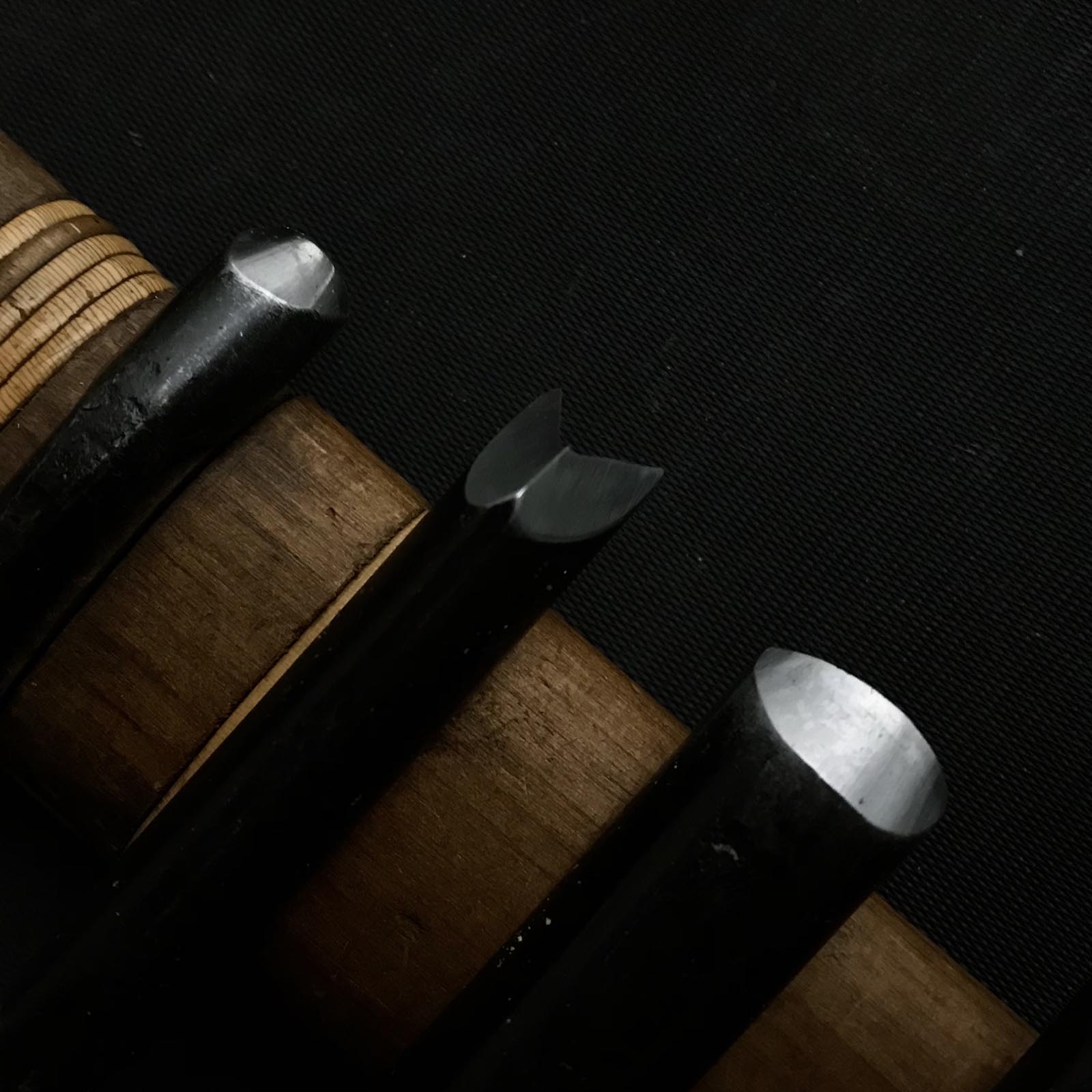 Old stock Hatsuyoshi Carving chisels set with Blue steel 掘出し物 初好 彫刻組鑿 5本