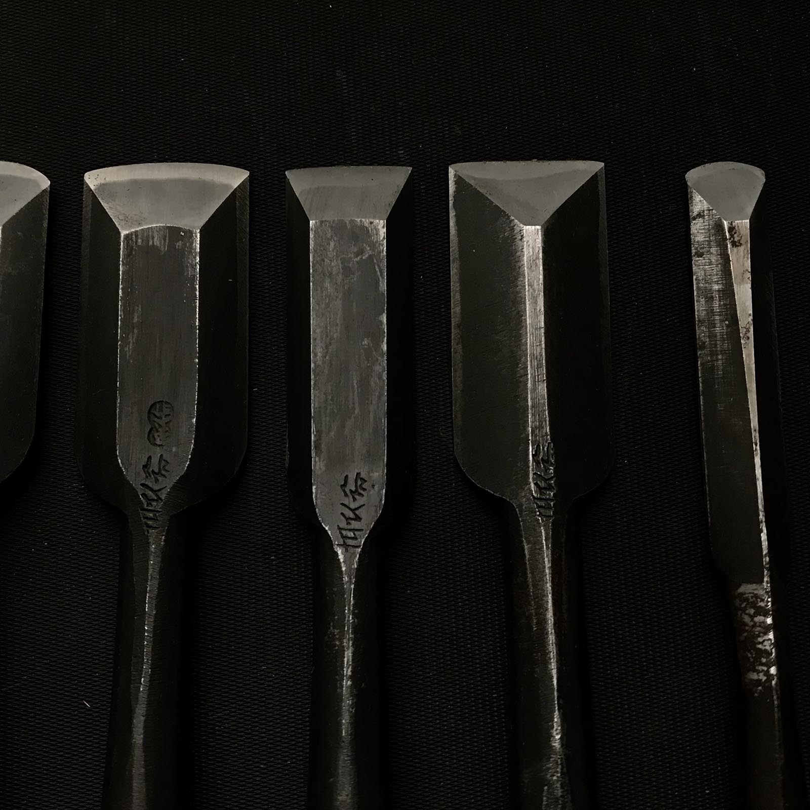 二代目左久作 特注 丸鑿 7本セット 鞘付