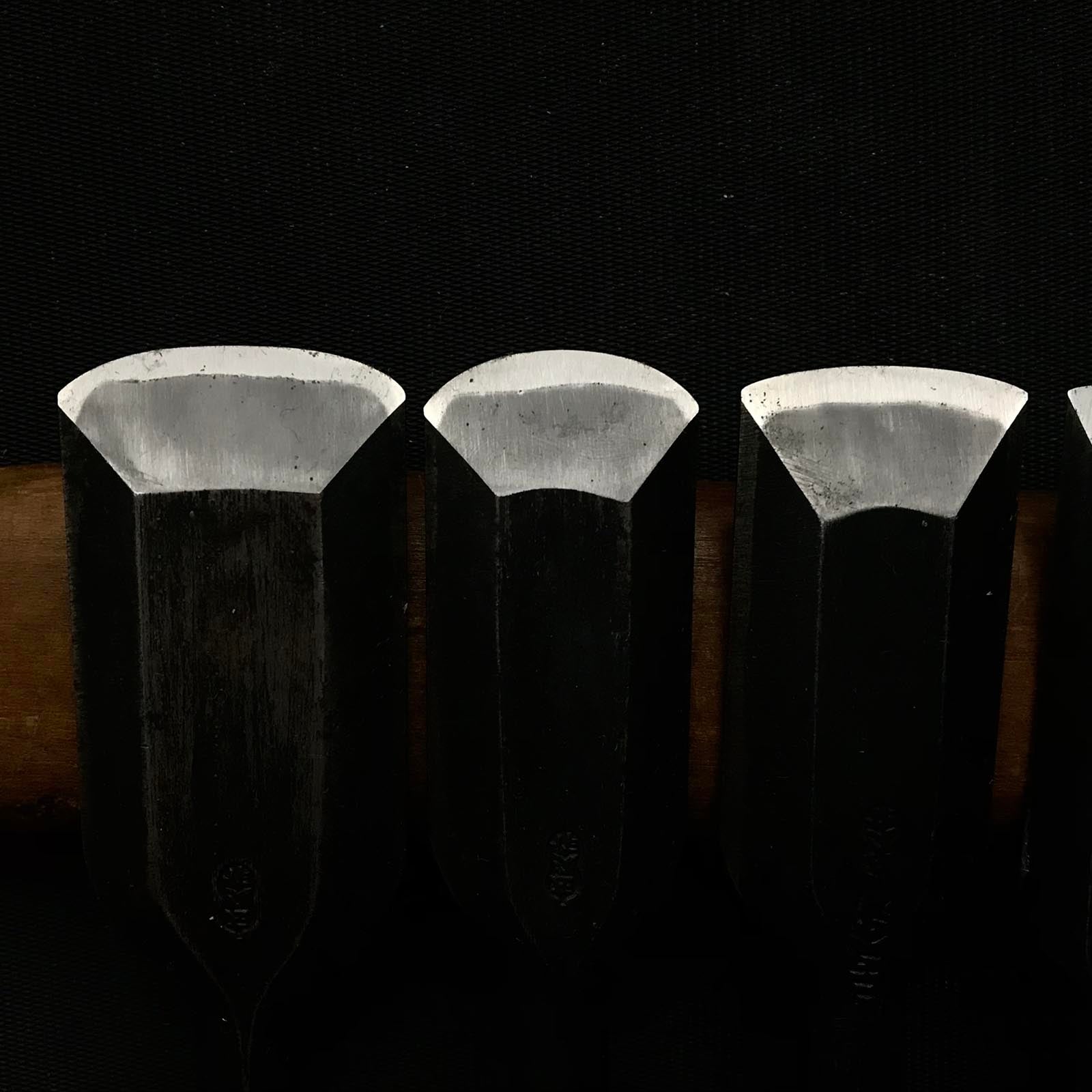 二代目左久作 特注 丸鑿 7本セット 鞘付