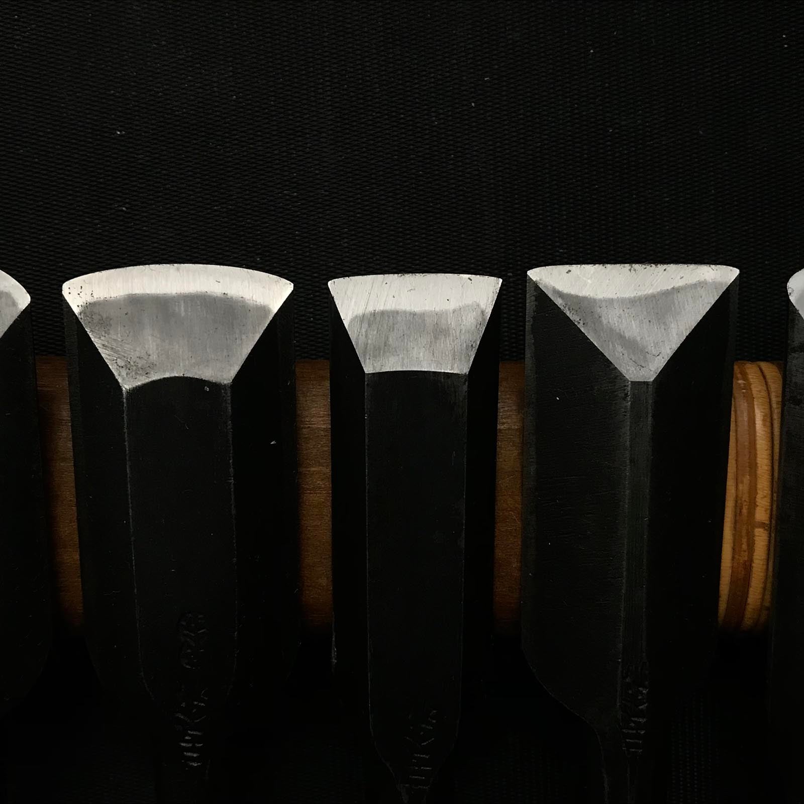 二代目左久作 特注 丸鑿 7本セット 鞘付