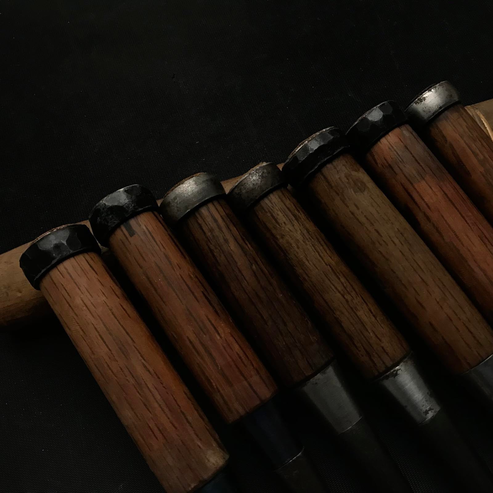 二代目左久作 特注 丸鑿 7本セット 鞘付