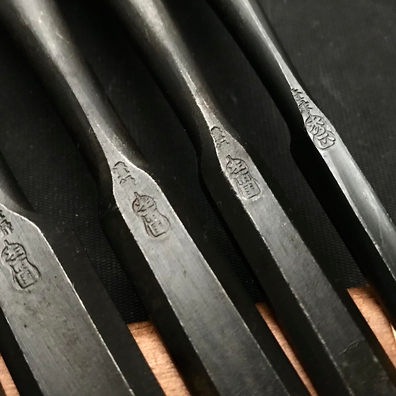 Old stock Hidari-Ichikuni Bench chisels set 掘出し物 左市國 追入6本組鑿 紫檀柄 Oirenomi