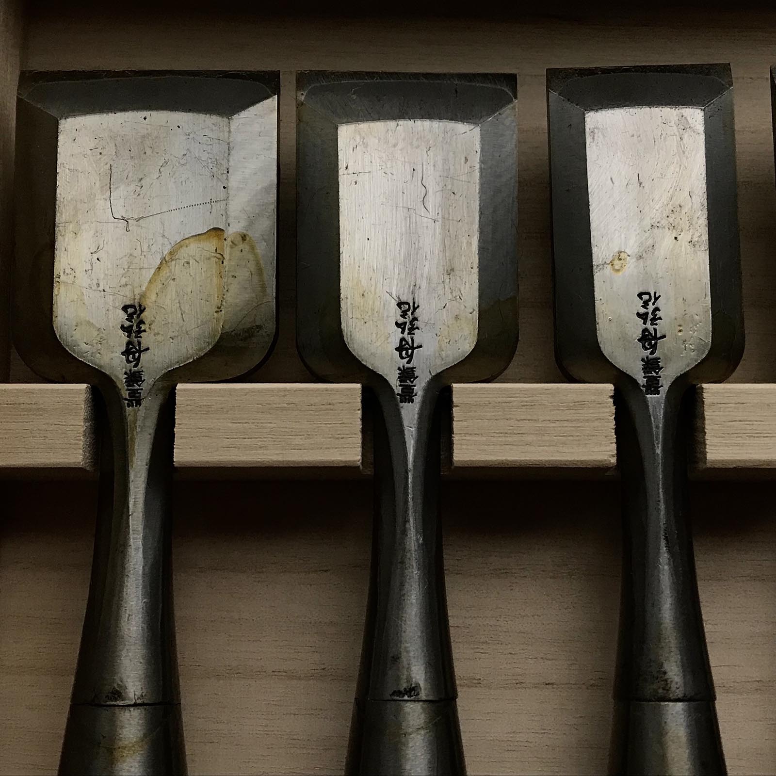 船広 旧型 卓上鑿セット 四重裏付 舟弘 追入10本組鑿 四つ裏 おいいれのみ