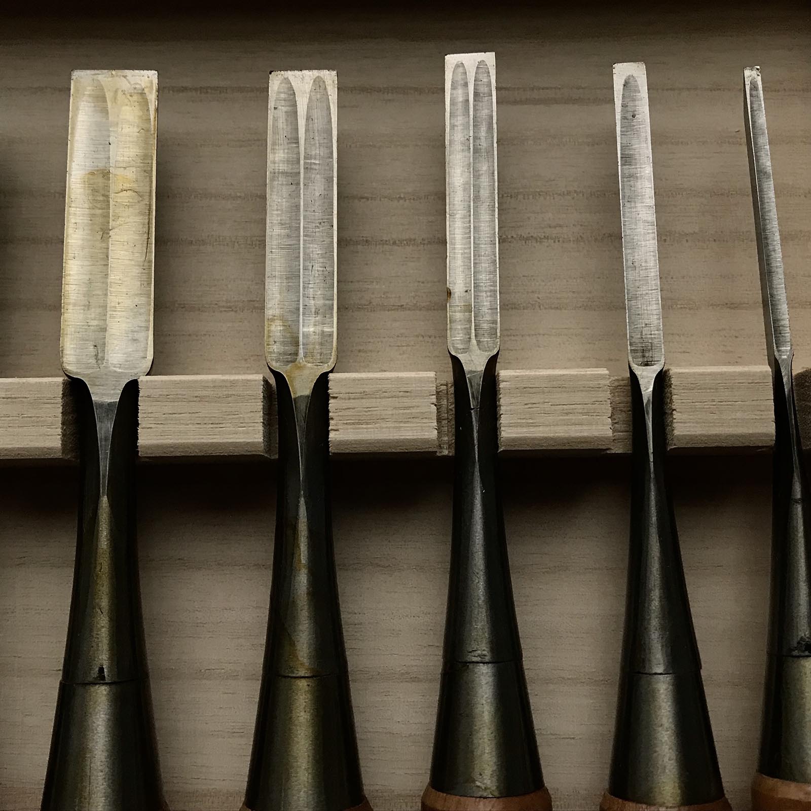 船広 旧型 卓上鑿セット 四重裏付 舟弘 追入10本組鑿 四つ裏 おいいれのみ