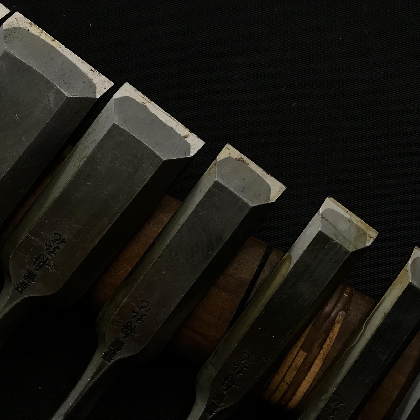 船広 旧型 卓上鑿セット 四重裏付 舟弘 追入10本組鑿 四つ裏 おいいれのみ