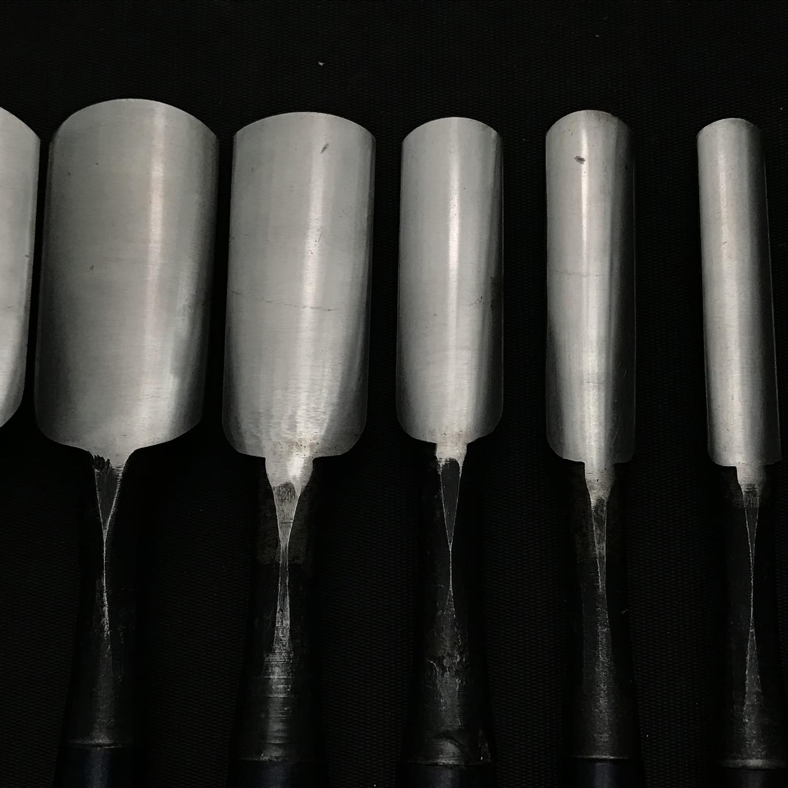 Old stock Iwazaki Soto maru chisels set by Iwazaki Eisuke 掘出し物 岩崎永祐作 外丸組鑿 Sotomarunomi