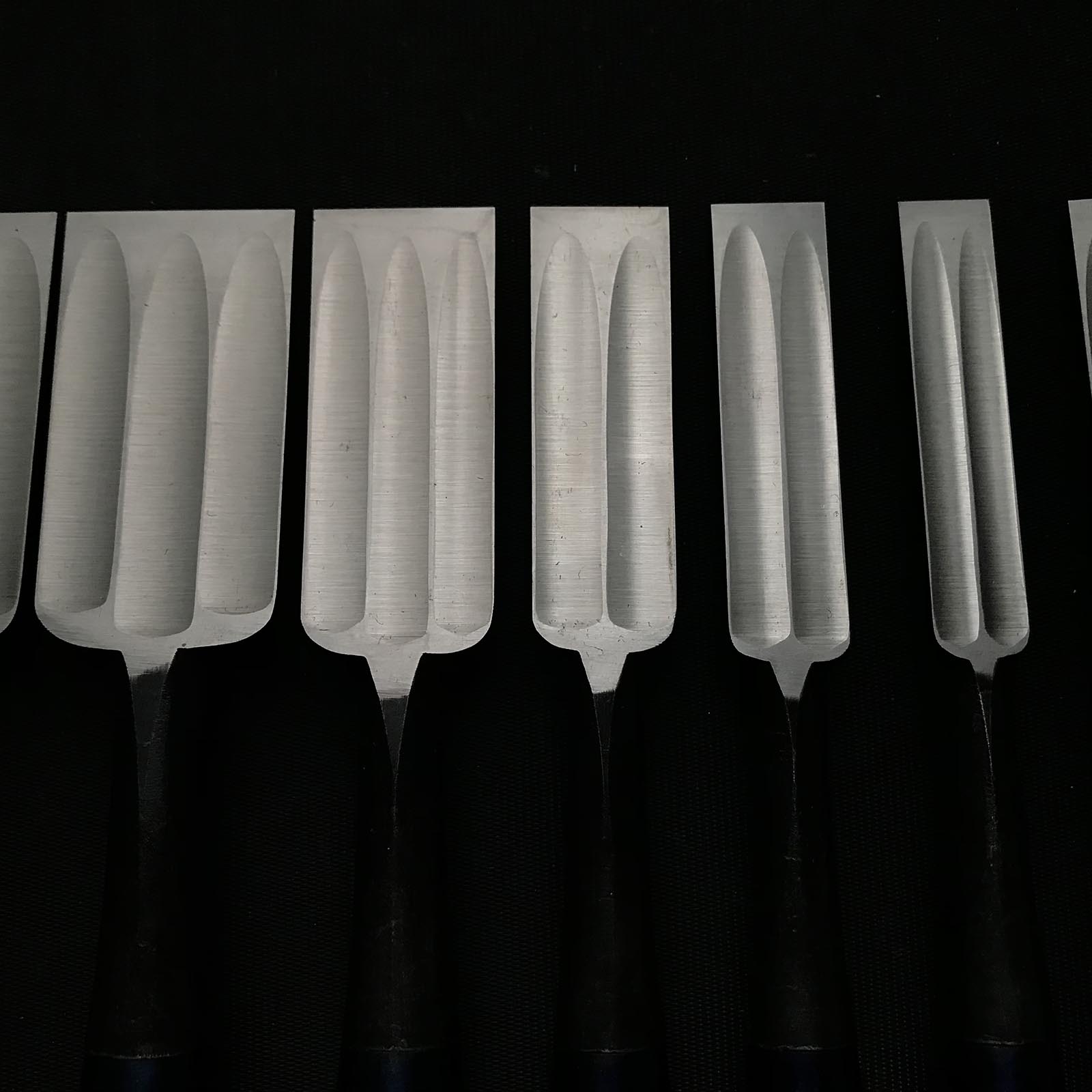 助丸四代目 碓井義雄作 卓上ノミ 木箱入り 四代助丸 碓氷淑郎 追入組鑿 桐箱付 おいれのみ