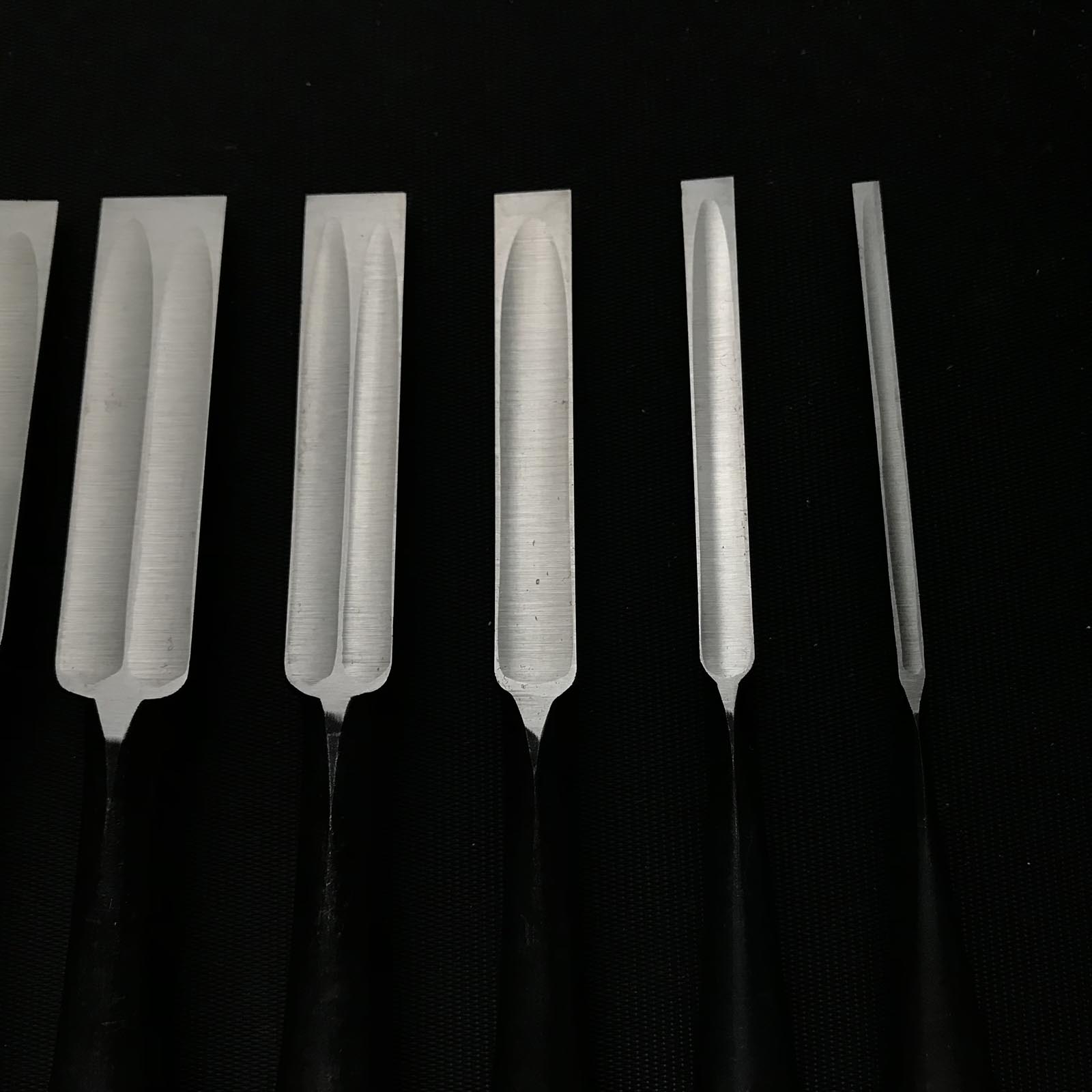 助丸四代目 碓井義雄作 卓上ノミ 木箱入り 四代助丸 碓氷淑郎 追入組鑿 桐箱付 おいれのみ