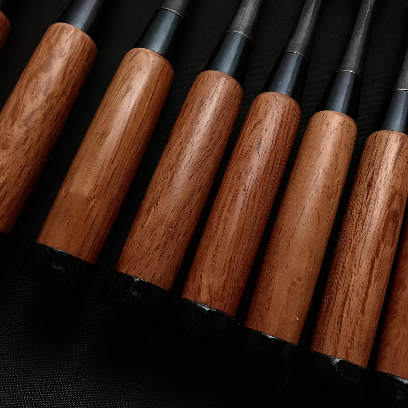 助丸四代目 碓井義雄作 卓上ノミ 木箱入り 四代助丸 碓氷淑郎 追入組鑿 桐箱付 おいれのみ