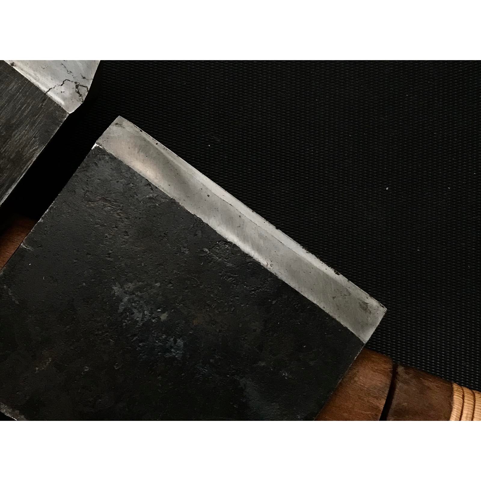 Used Yabane Smoothing Plane (Kanna) by Ishido Master 中古 石堂輝秀作 矢羽根 労働大臣章受賞記念鉋 仕上げ鉋 70mm