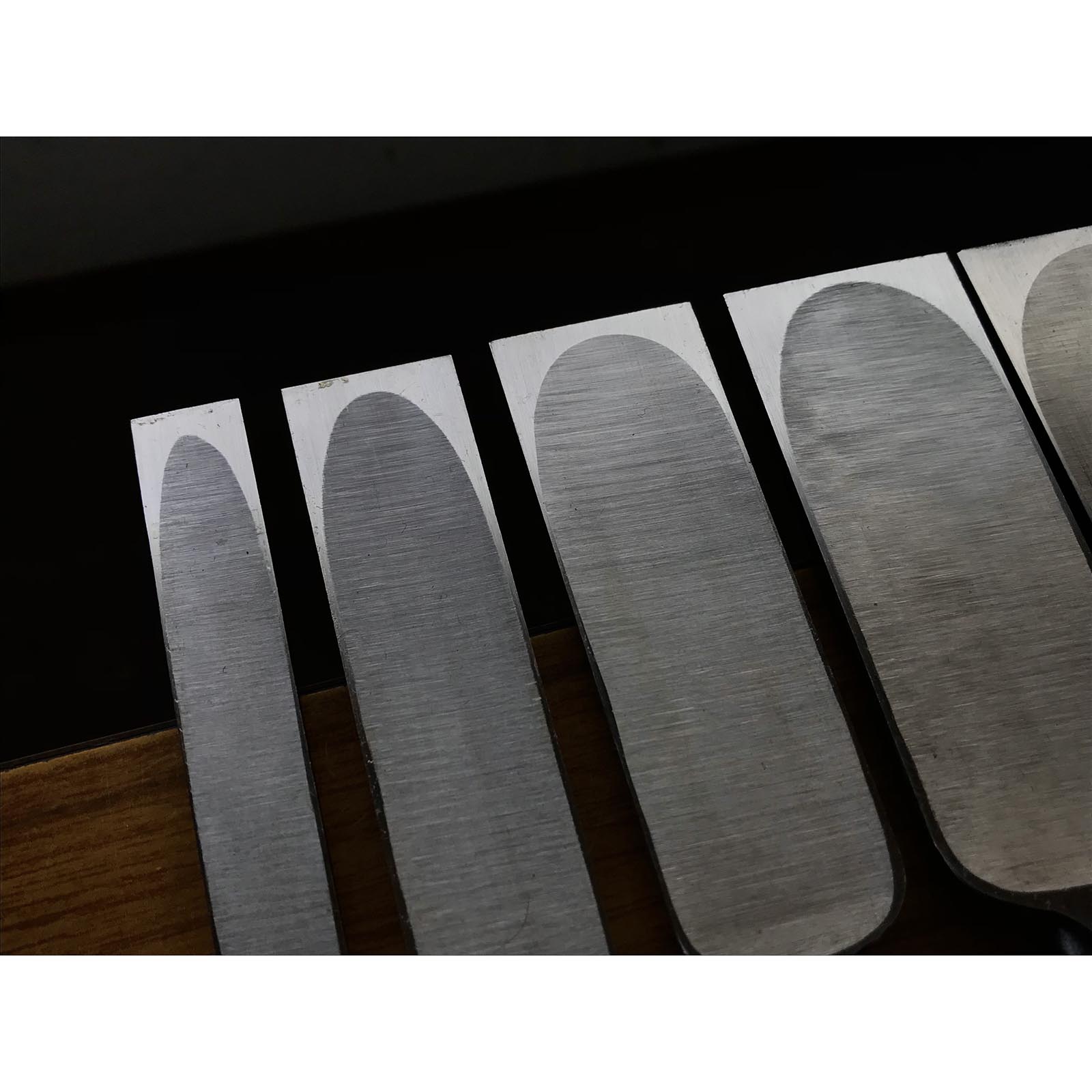 磯野信夫作 狐 叩鑿 白樫柄 Kitsune Timber chisels with white steel by Isono Nobuo Tatakinomi