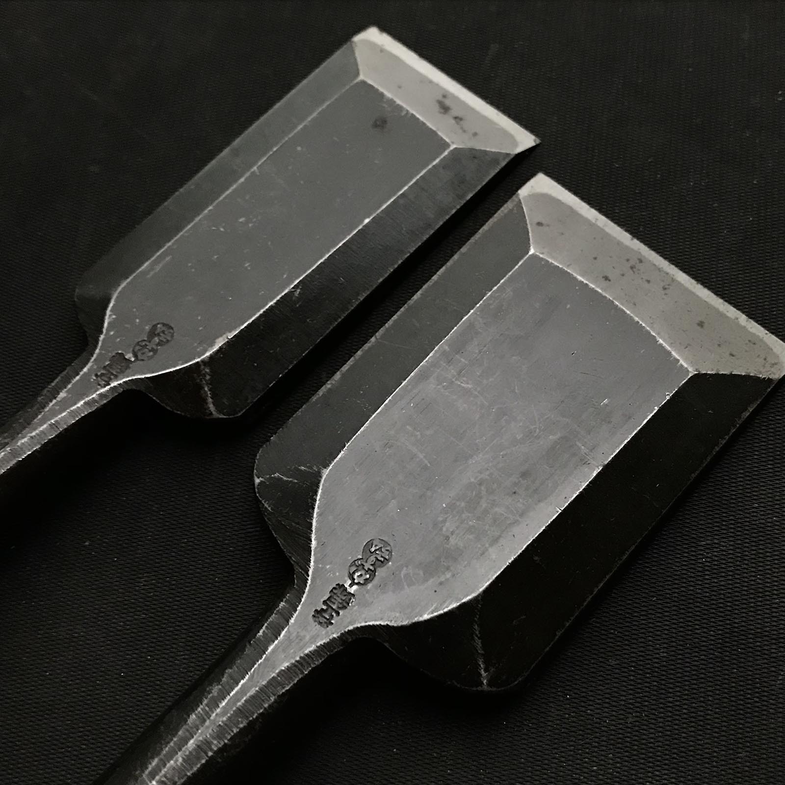 Old stock Kazuhiro Shorter Timber chisels by Endou Kazuo 掘出し物 遠藤一雄氏 かず弘 中叩鑿 36,48mm