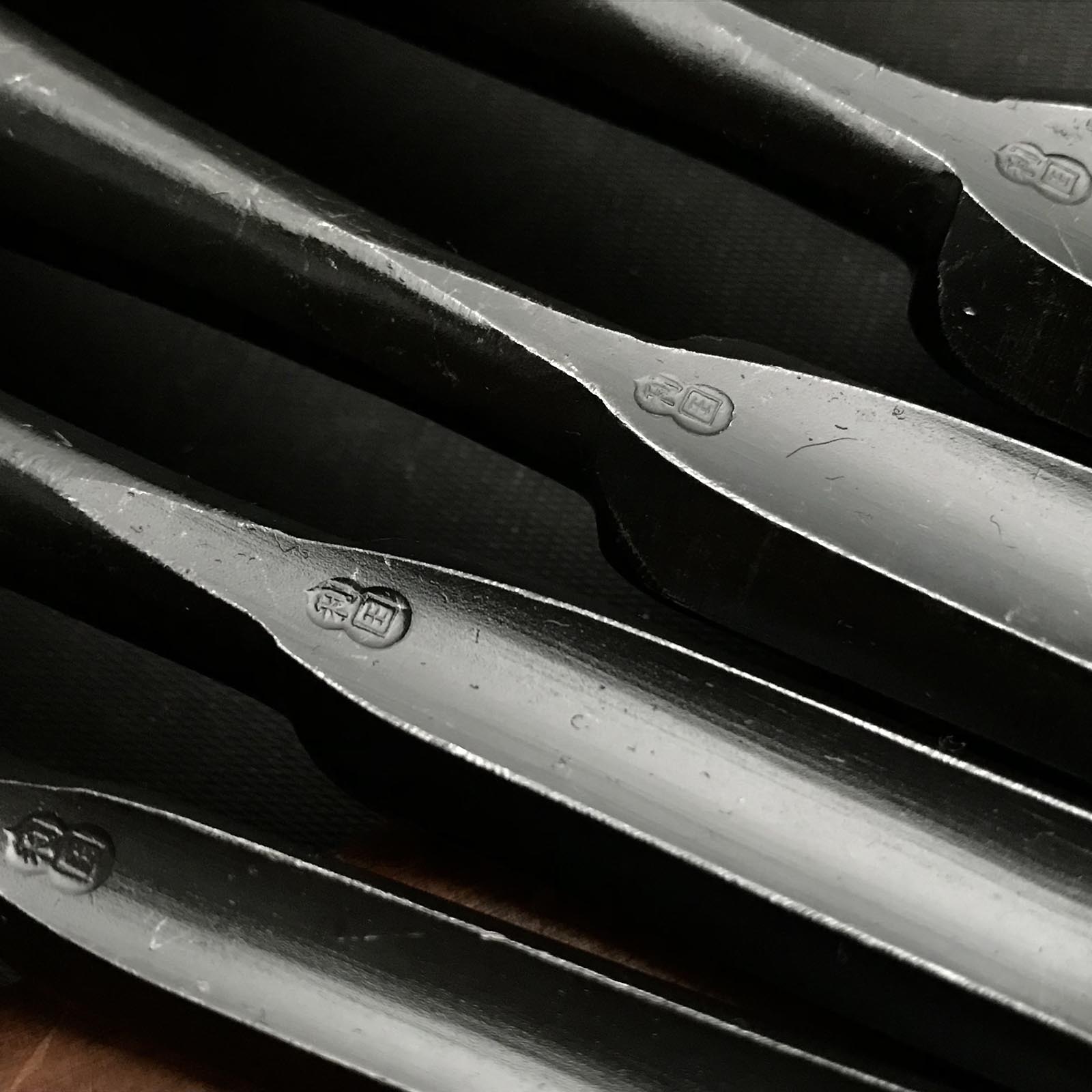 Toshikuni Soto maru chisels set with white steel 利國 外丸組鑿 5本組 Sotomarunomi