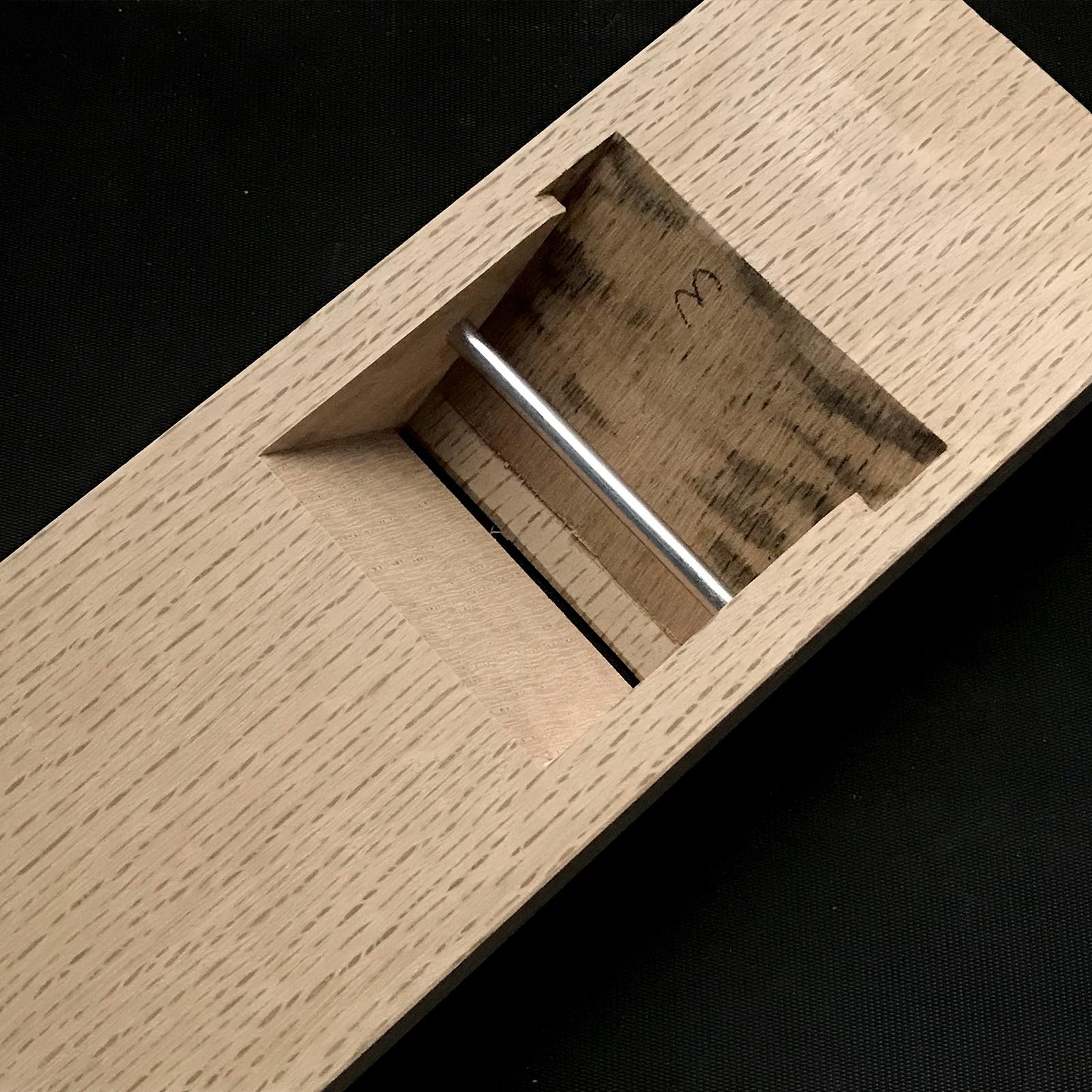 Genryu Smoothing Plane(Kanna) by Yamamoto Kensuke 4th with Koyoshiya Dai 山本健介作 玄龍 仕上げ鉋 小吉屋台 70mm