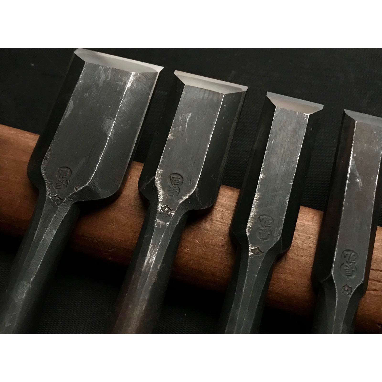 中古長広(ナガヒロ) 卓上ノミセット 中古長弘 追入組鑿 8本組 おいれのみ