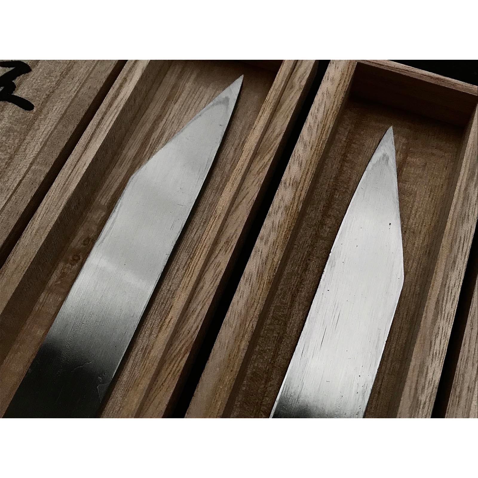 Gojunen Mokume Kiridashi by Tsunesaburo with blue steel Right &Left hand 五寿年 常三郎作 木目造 切出し小刀 右&左 21mm