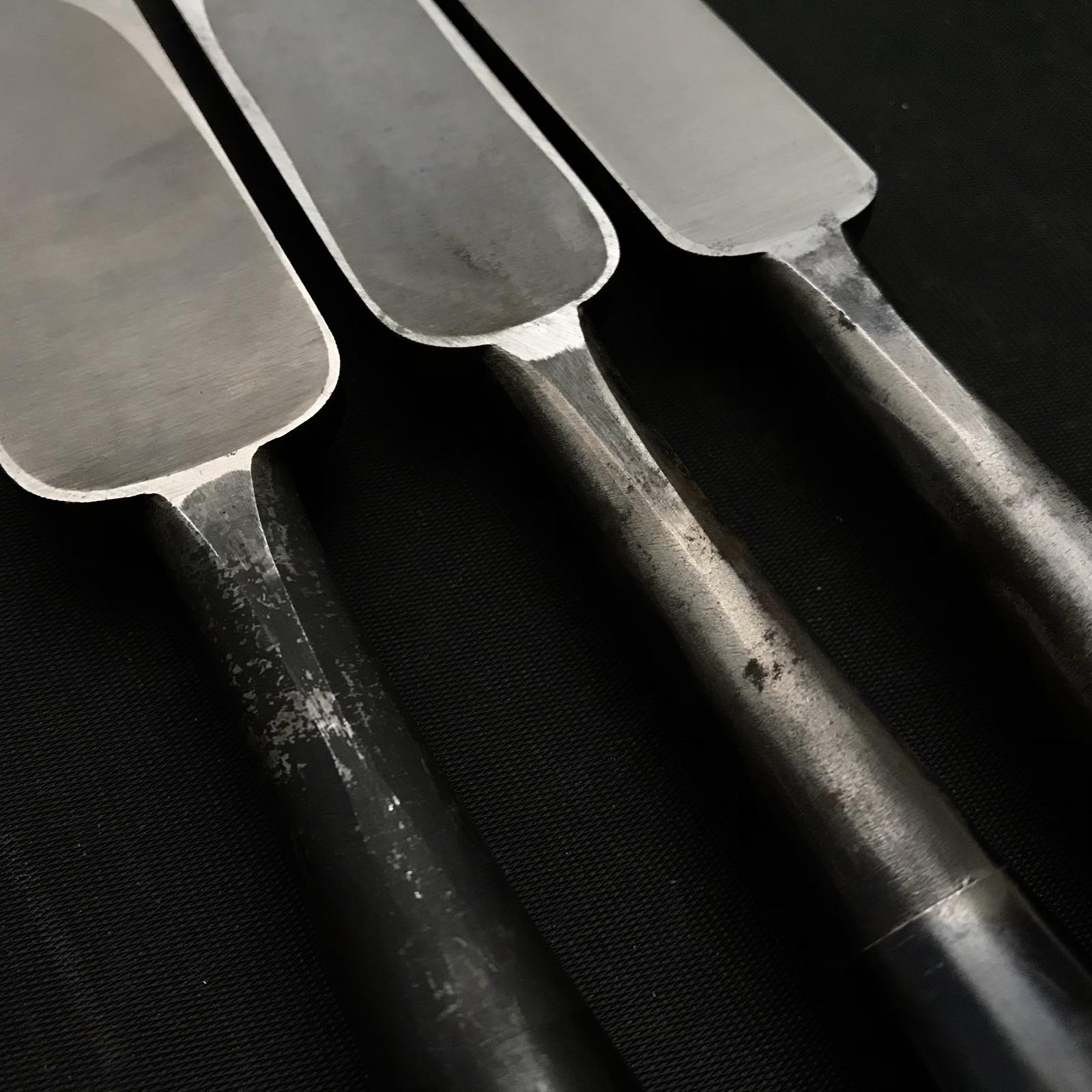 Used Yamahiro Timber chisels by Okayama Takeshi 中古 岡山猛作 山弘 叩鑿 Tatakinomi