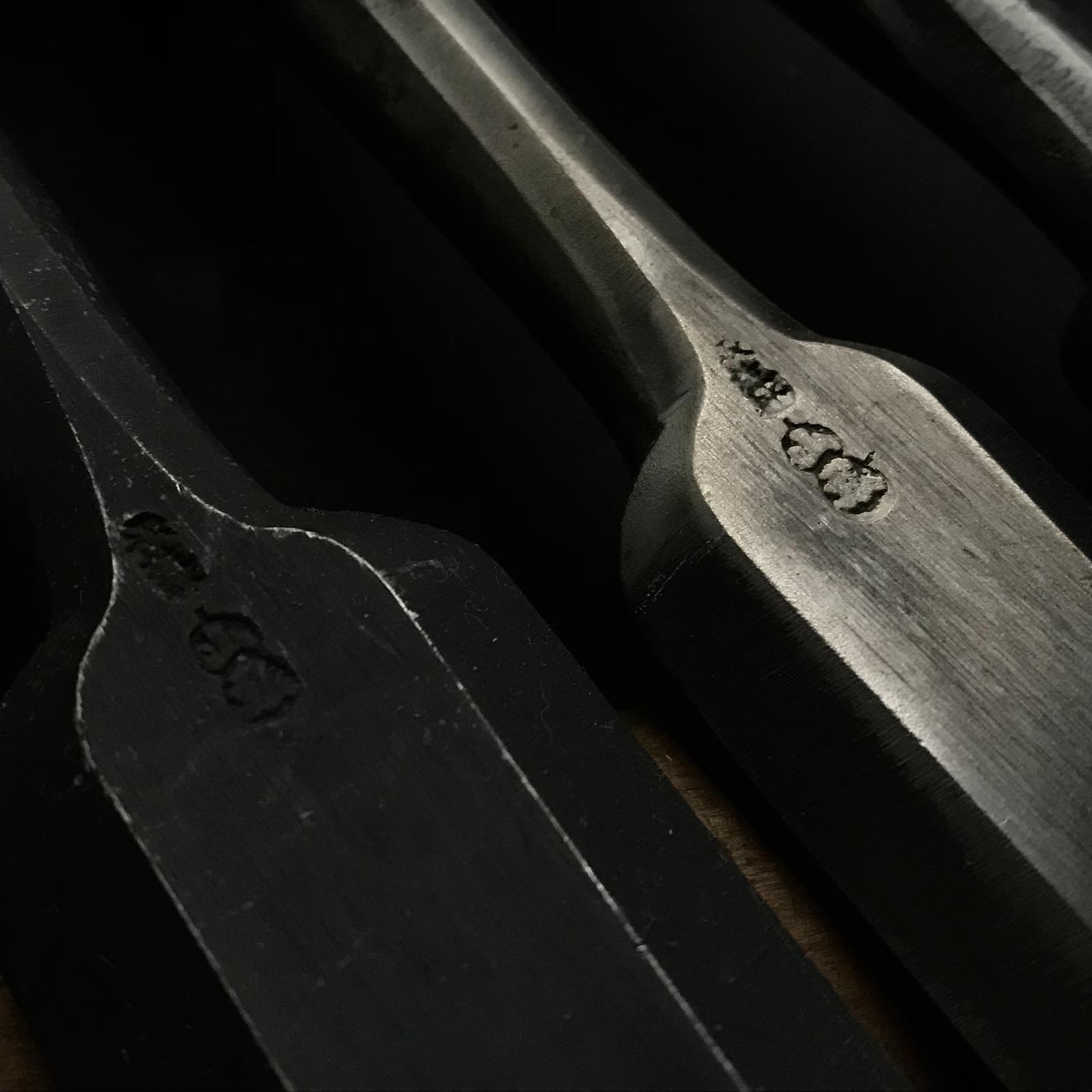 Used Yamahiro Timber chisels by Okayama Takeshi 中古 岡山猛作 山弘 叩鑿 Tatakinomi