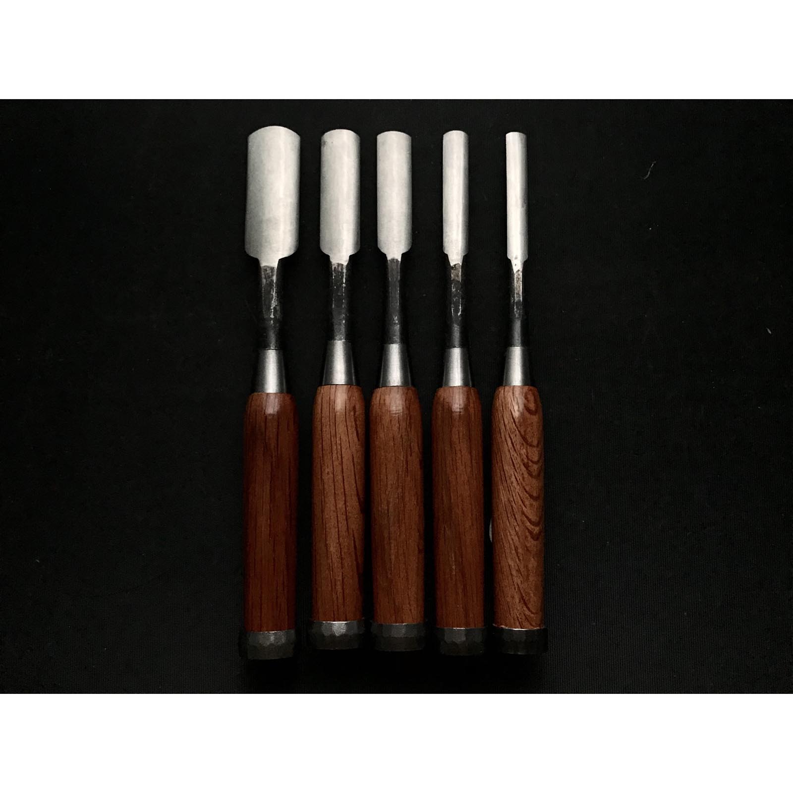 Old stock Yamahiro Soto maru chisels set by Okayama Takeshi 掘出し物 岡山猛作 山弘 外丸鑿5本組 Sotomarunomi