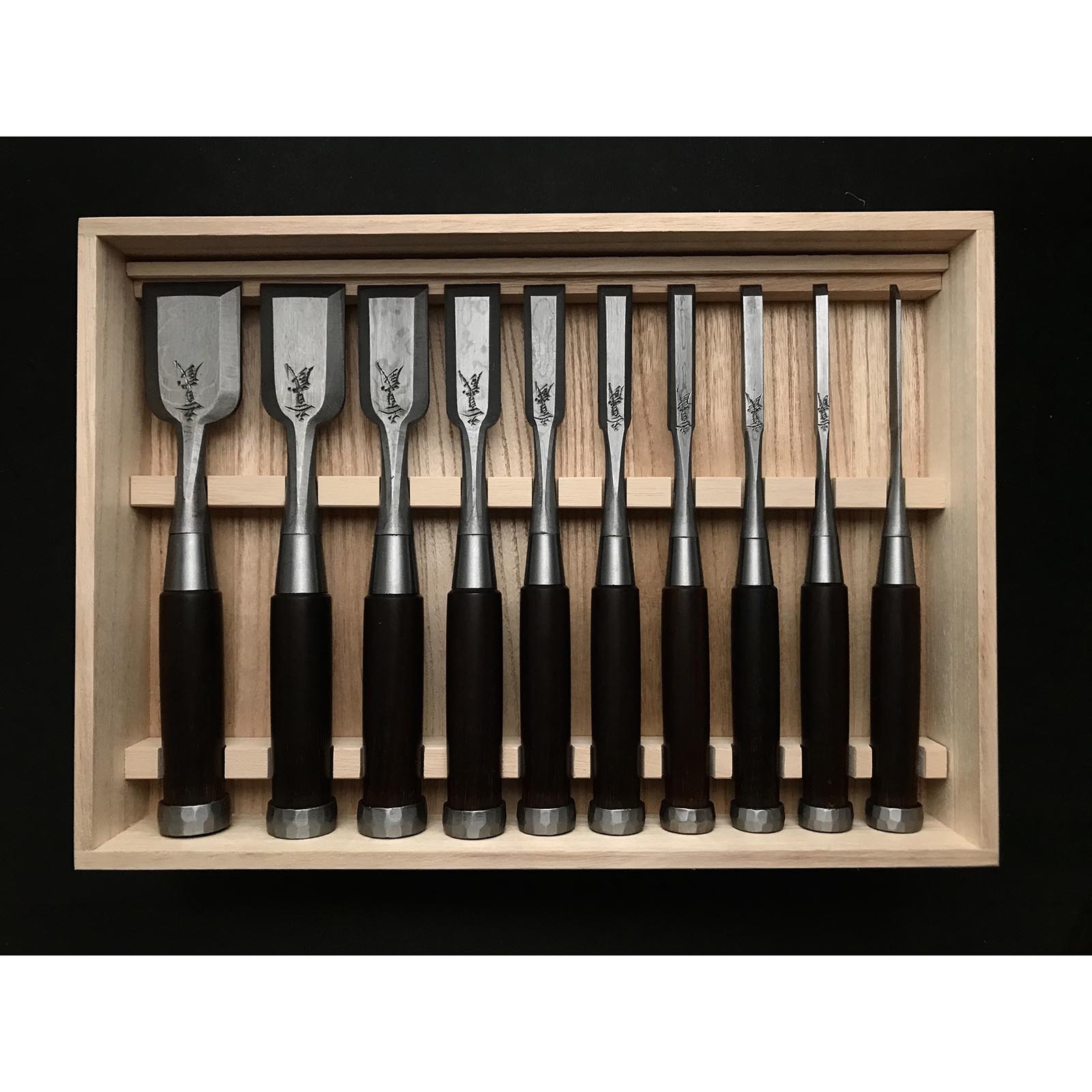 五百蔵作 木目追入組鑿 紫檀柄 Ioroi Mokume Bench chisels set (Oirenomi)