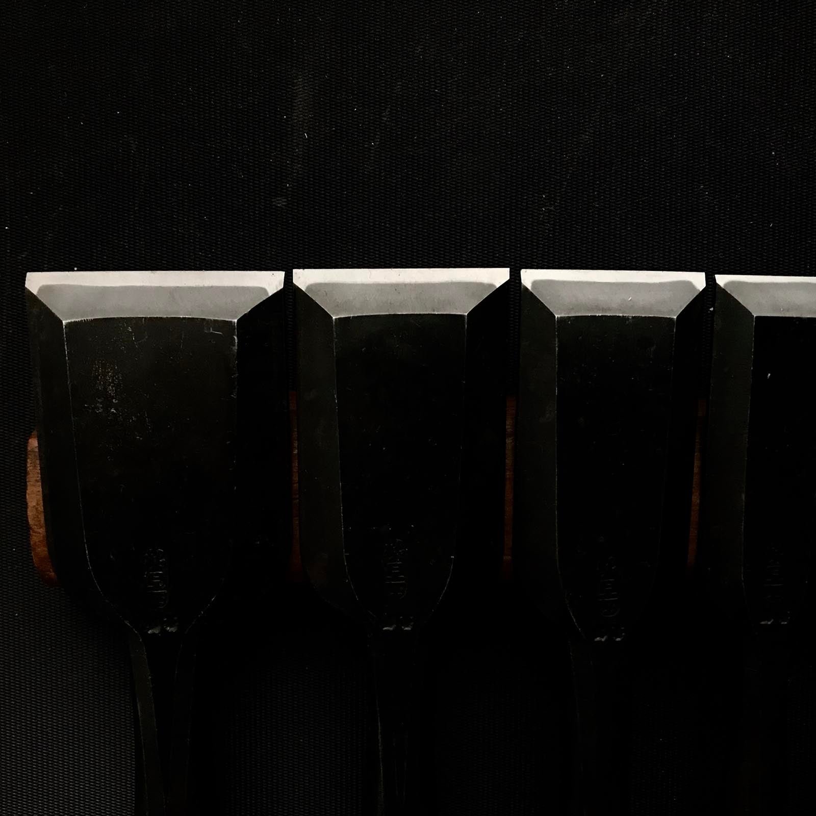 Ioroi Bench chisels set (Oirenomi) 五百蔵作 追入組鑿