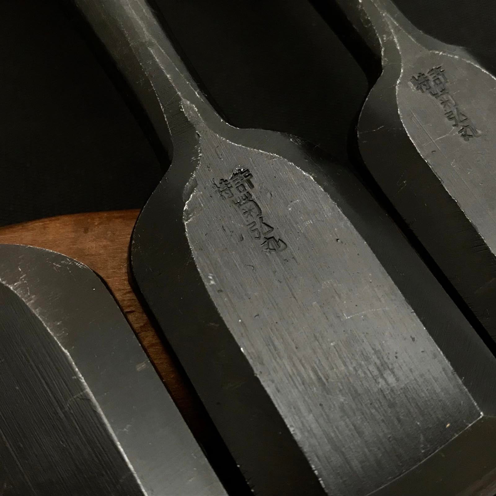 Kikuhiromaru Bench chisels set #2(Oirenomi) with wooden box 菊弘丸 追入組鑿 桐箱付