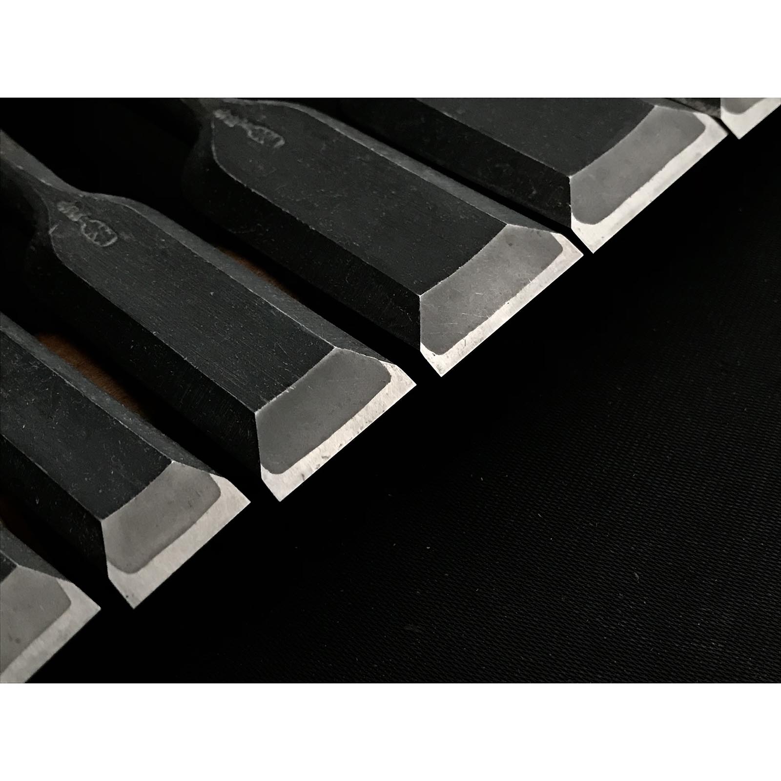 オールドストック 山廣初期作品の卓上ノミセット 岡山猛作 追入10本組鑿 山弘 三分長柄 オイレノミ