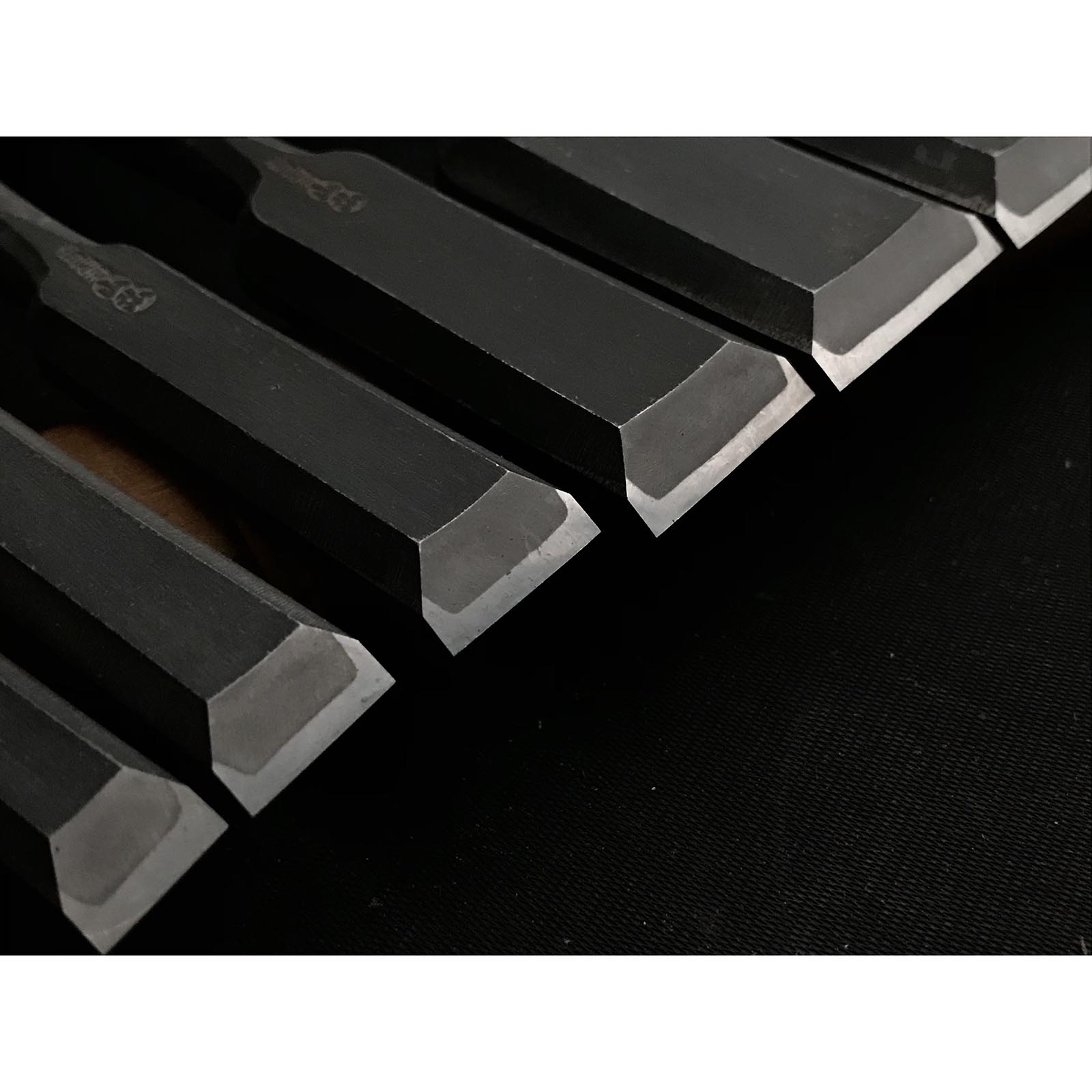 オールドストック 山廣初期作品の卓上ノミセット 岡山猛作 追入10本組鑿 山弘 三分長柄 オイレノミ