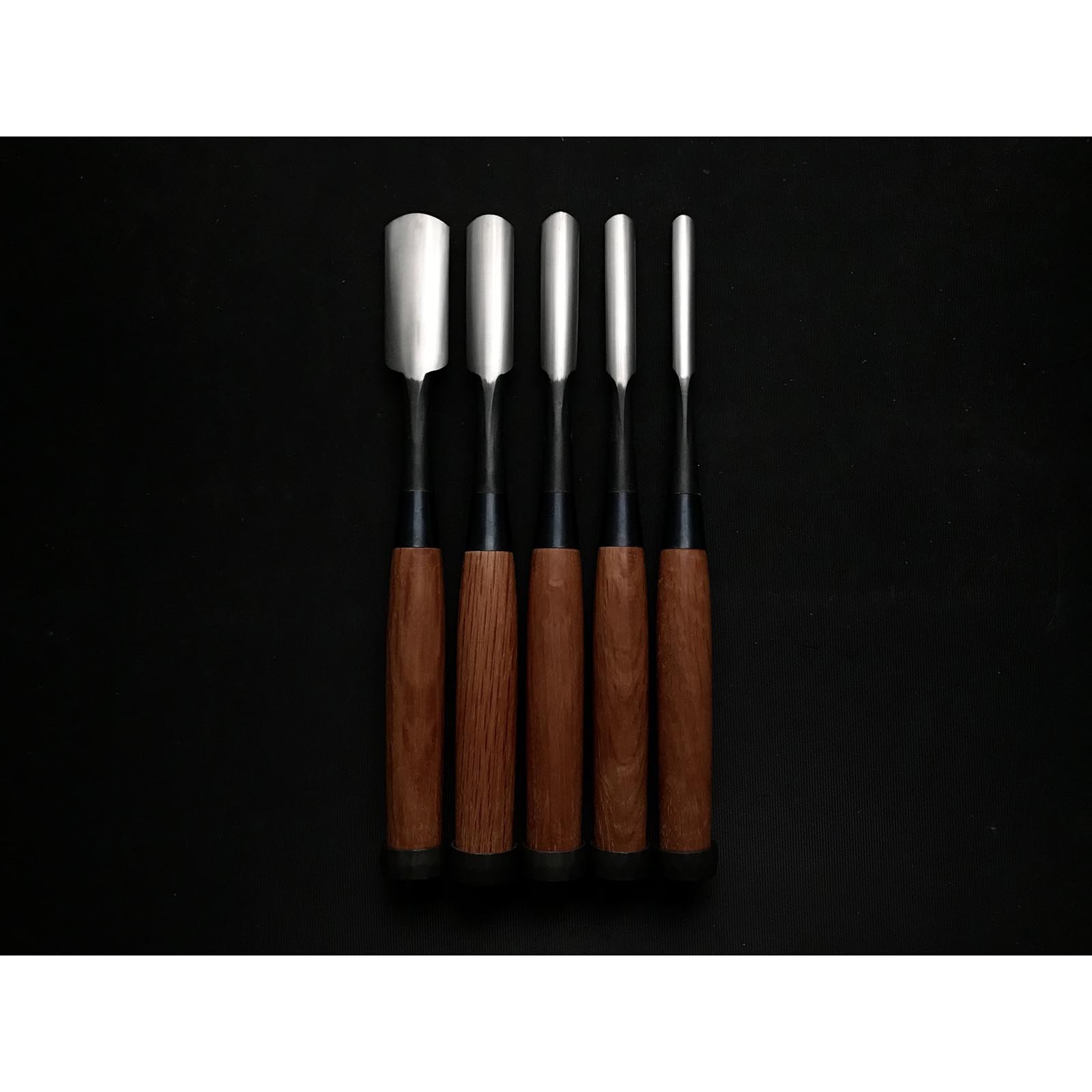 Old stock Kunikei Soto maru chisels set by Ikeda Yoshiro 掘出し物 池田慶郎氏 三代目国慶作 外丸鑿5本組 Sotomarunomi