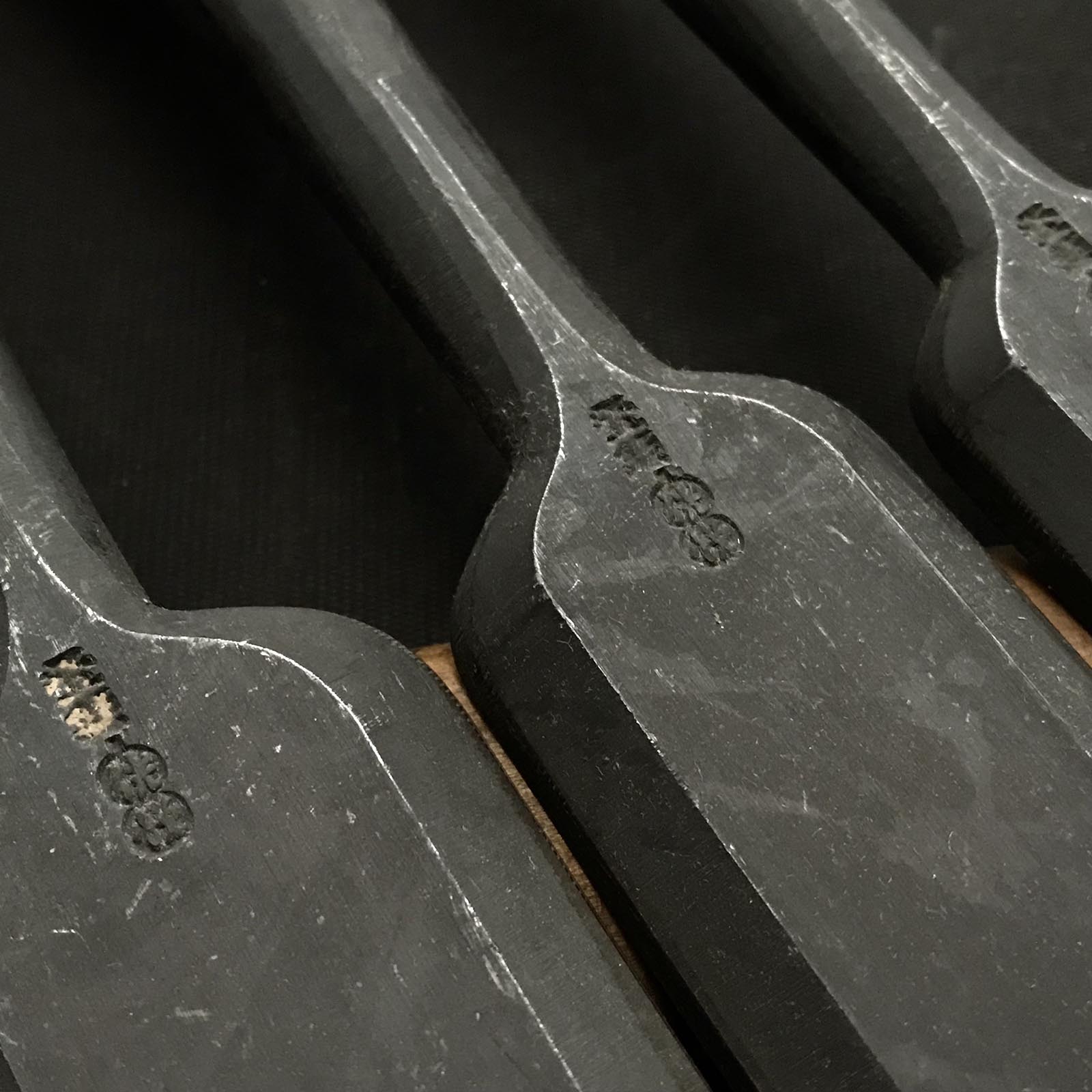 Tasai Shorter Timber chisels (Chu-Tatakinomi) with blue steel 田斎作 中叩鑿 30,36,42mm