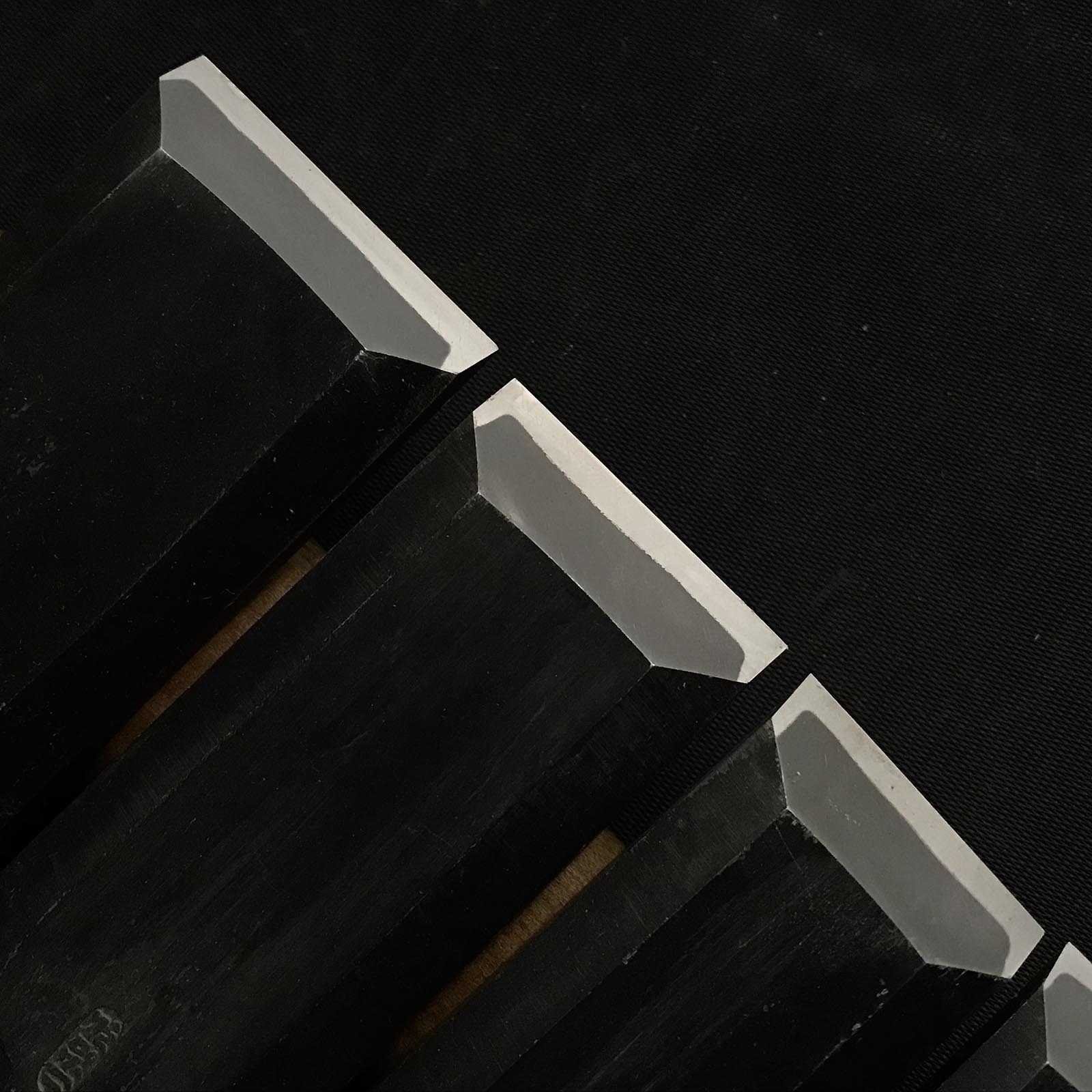 Fujihiro Shorter Timber chisel by Chuutarou Imai 今井忠太郎作 二治弘 中叩鑿 Chu-Tatakinomi